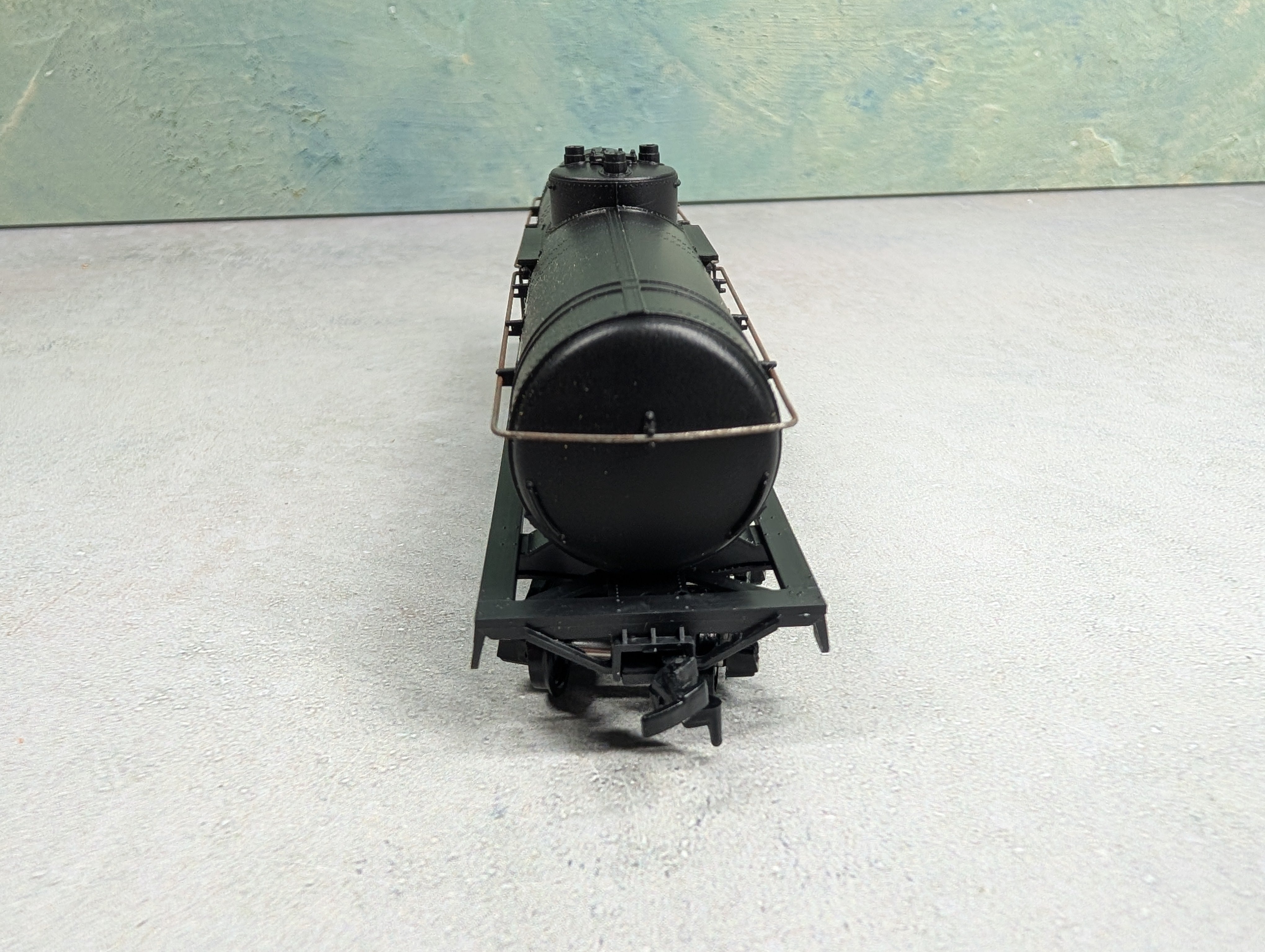 USED Athearn 1577 HO Scale Single Dome Tank Car Baltimore and Ohio #X409