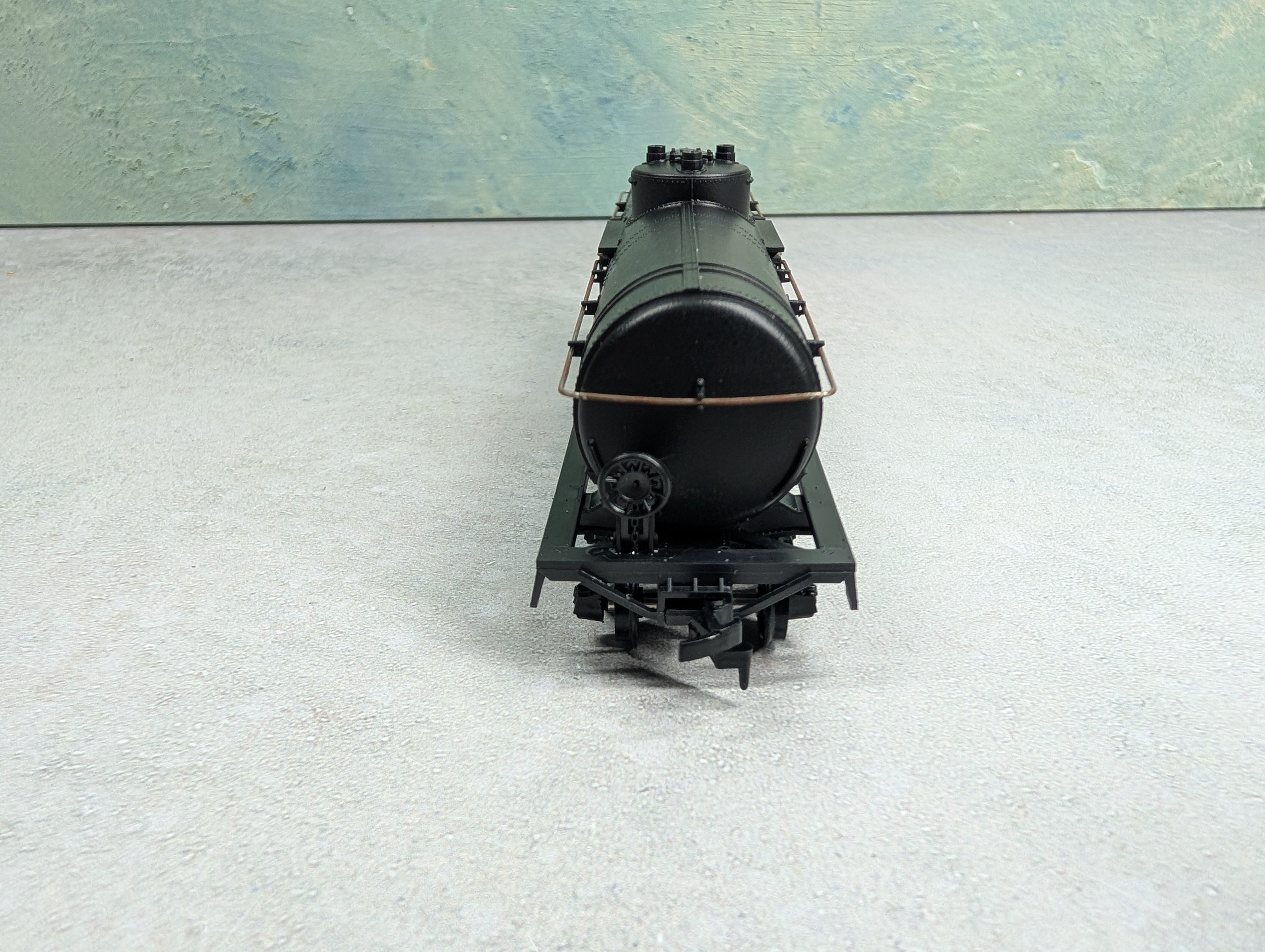 USED Athearn 1577 HO Scale Single Dome Tank Car Baltimore and Ohio #X409