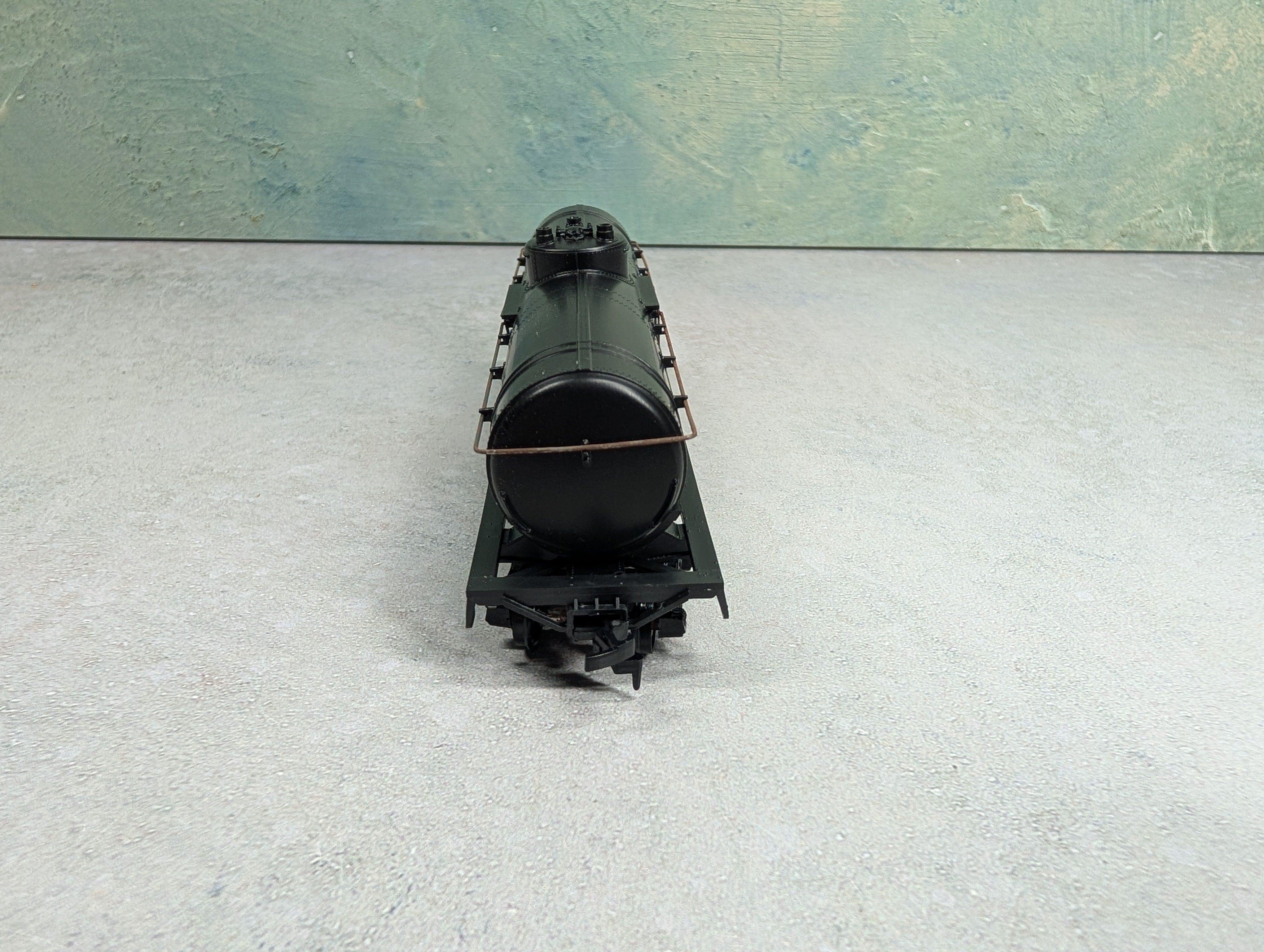 USED Athearn 1577 HO Scale Single Dome Tank Car Baltimore and Ohio #X409
