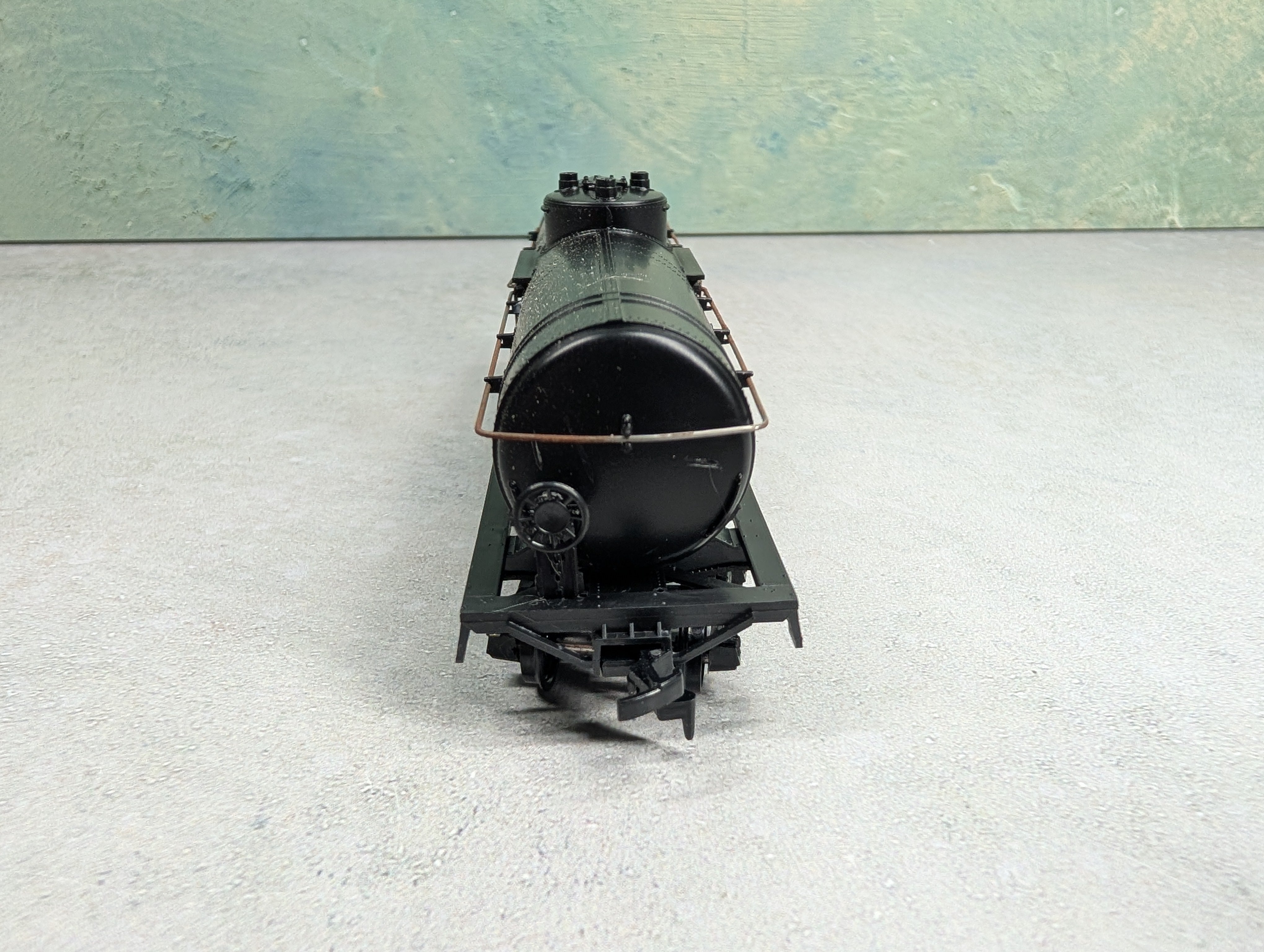 USED Athearn 1577 HO Scale Single Dome Tank Car Baltimore and Ohio #X409
