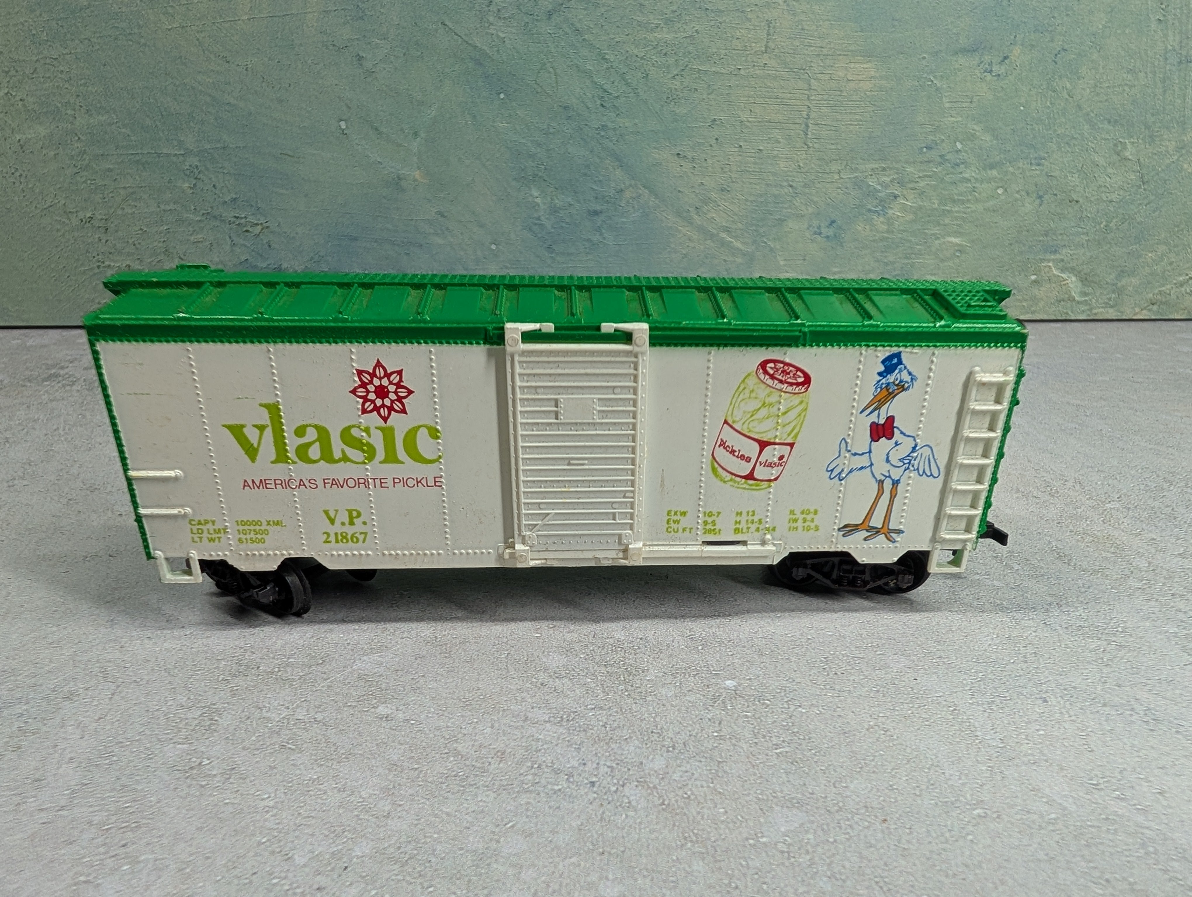 USED Life-Like HO Scale 40' Billboard Box Car Vlasic VP #21867