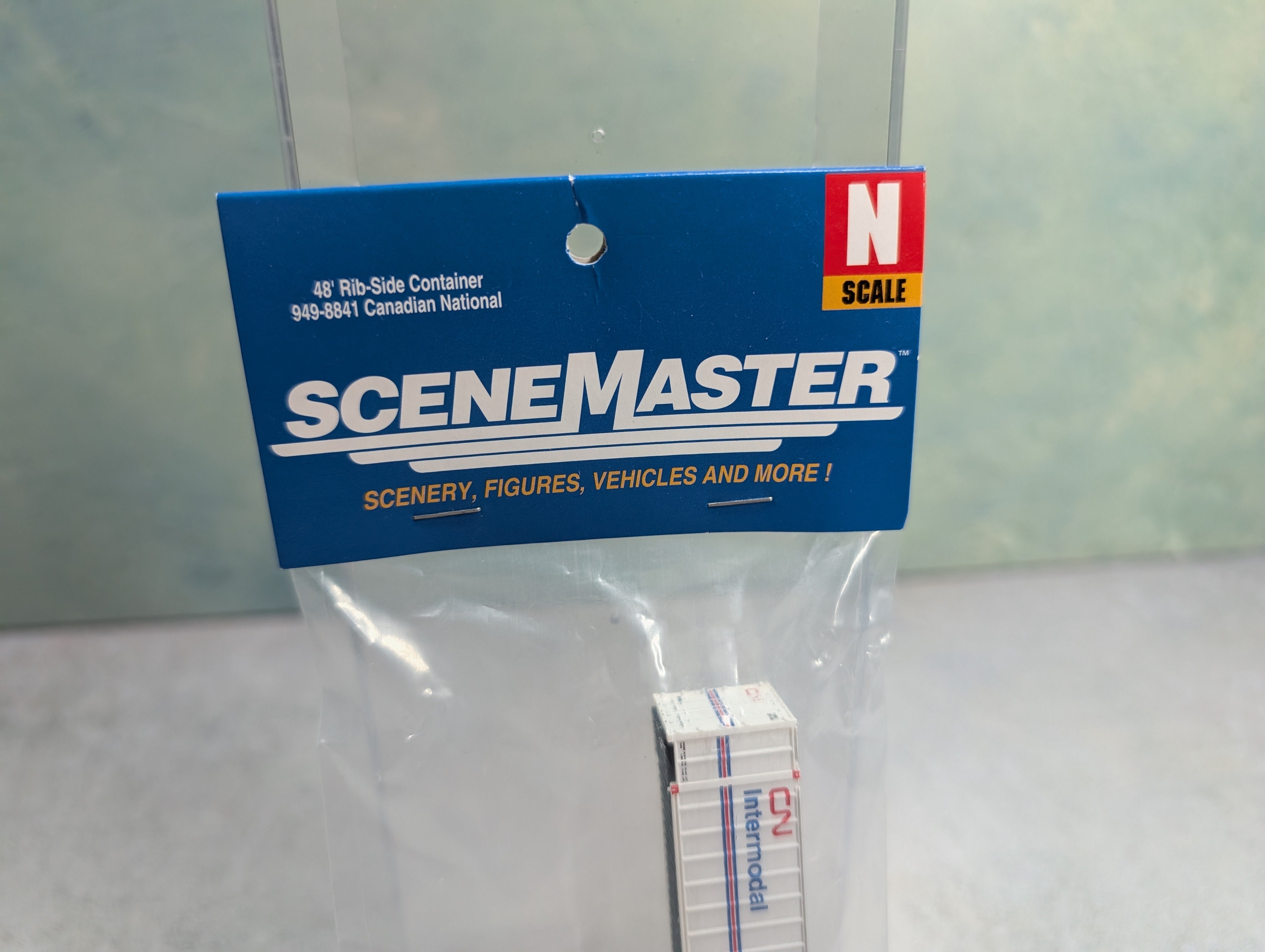 Walthers 949-8841 N Scale 48' Hi-Cube Containers Canadian National
