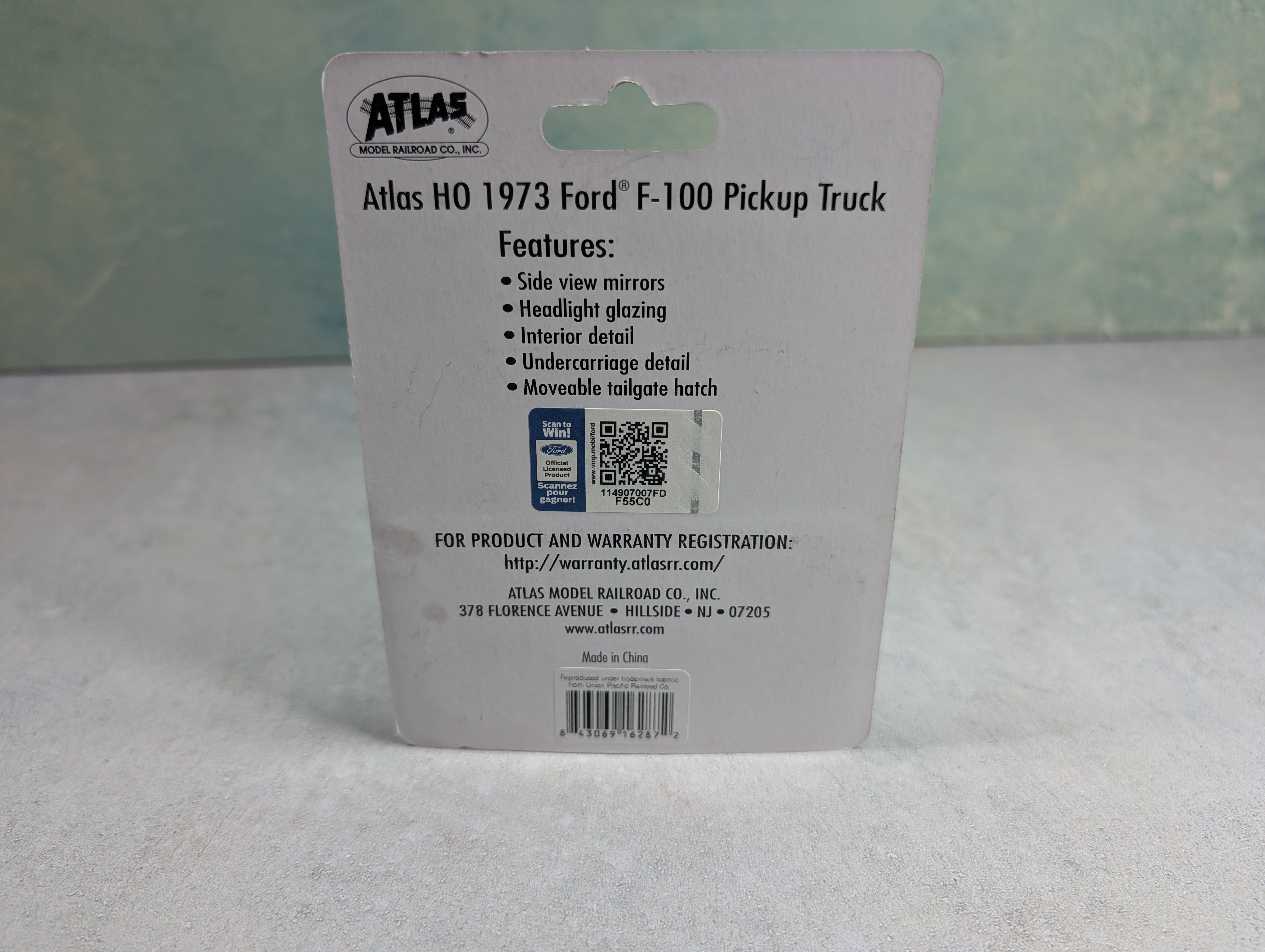 Atlas 30000131 HO Scale Ford F-100 1973 Pickup Truck Union Pacific