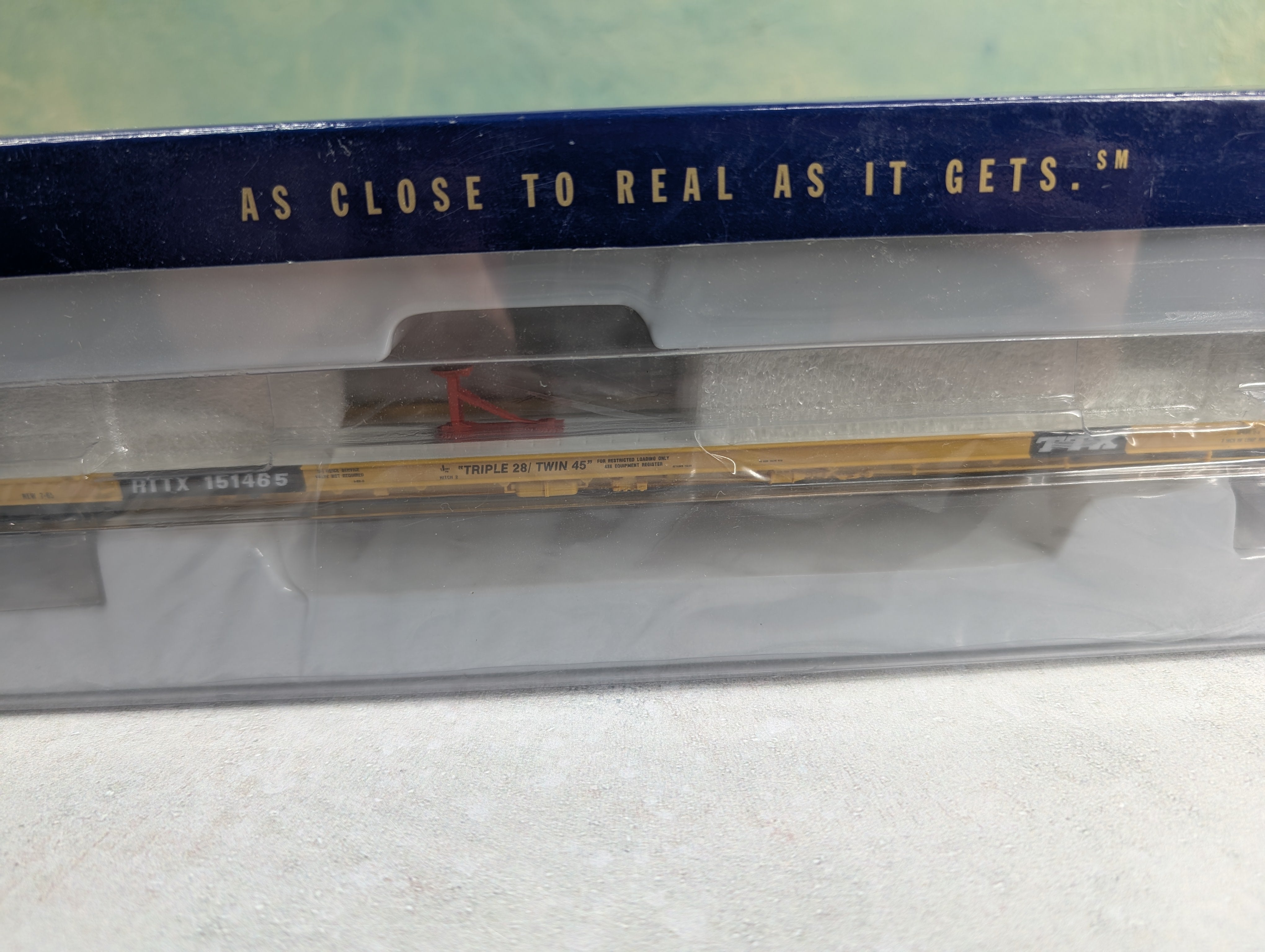 Athearn Genesis 29539 HO Scale 89' Flat Car TTX #151465