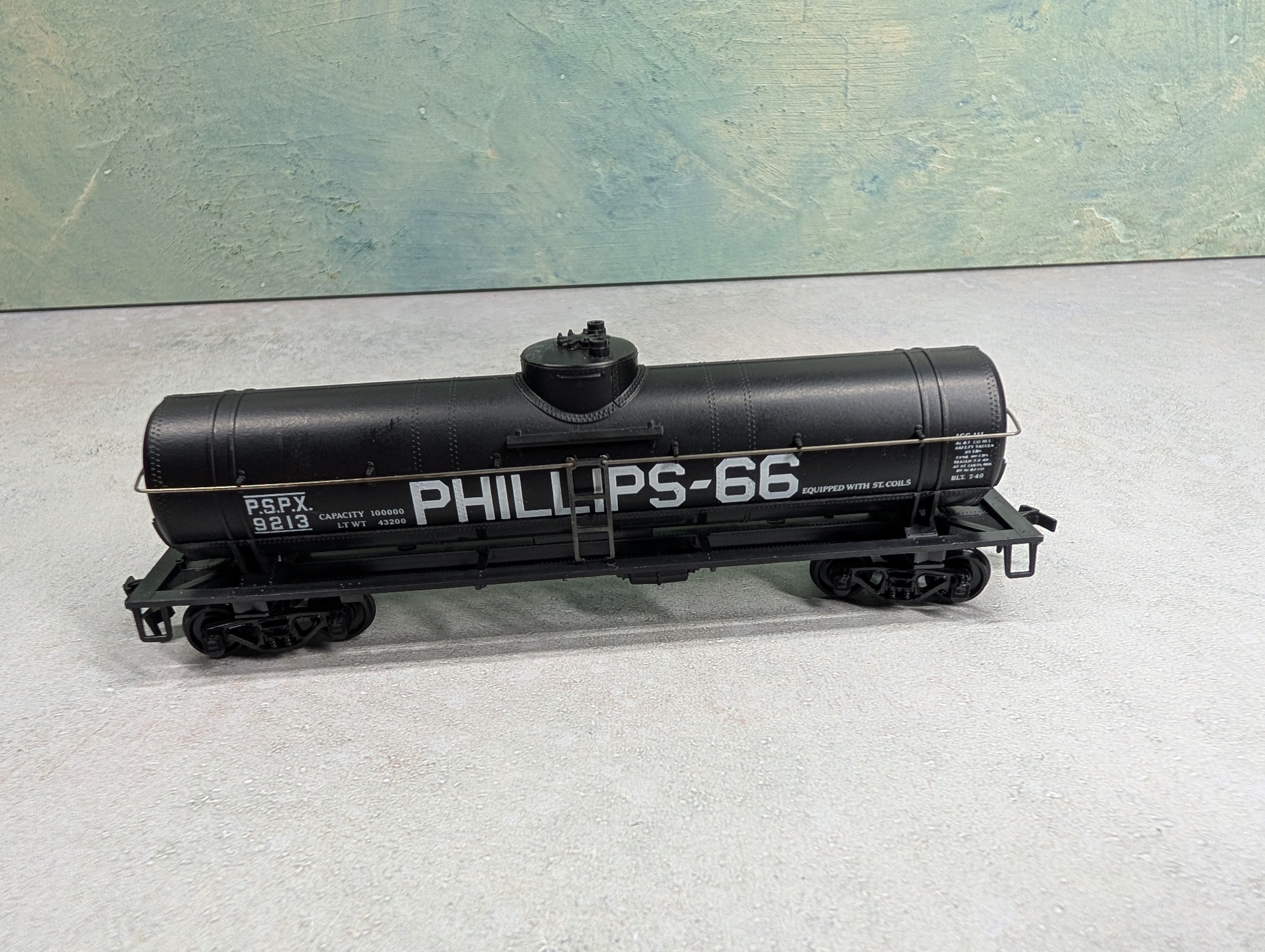 USED Athearn HO Scale Single Dome Tank Car Phillips 66 PSPX #9213
