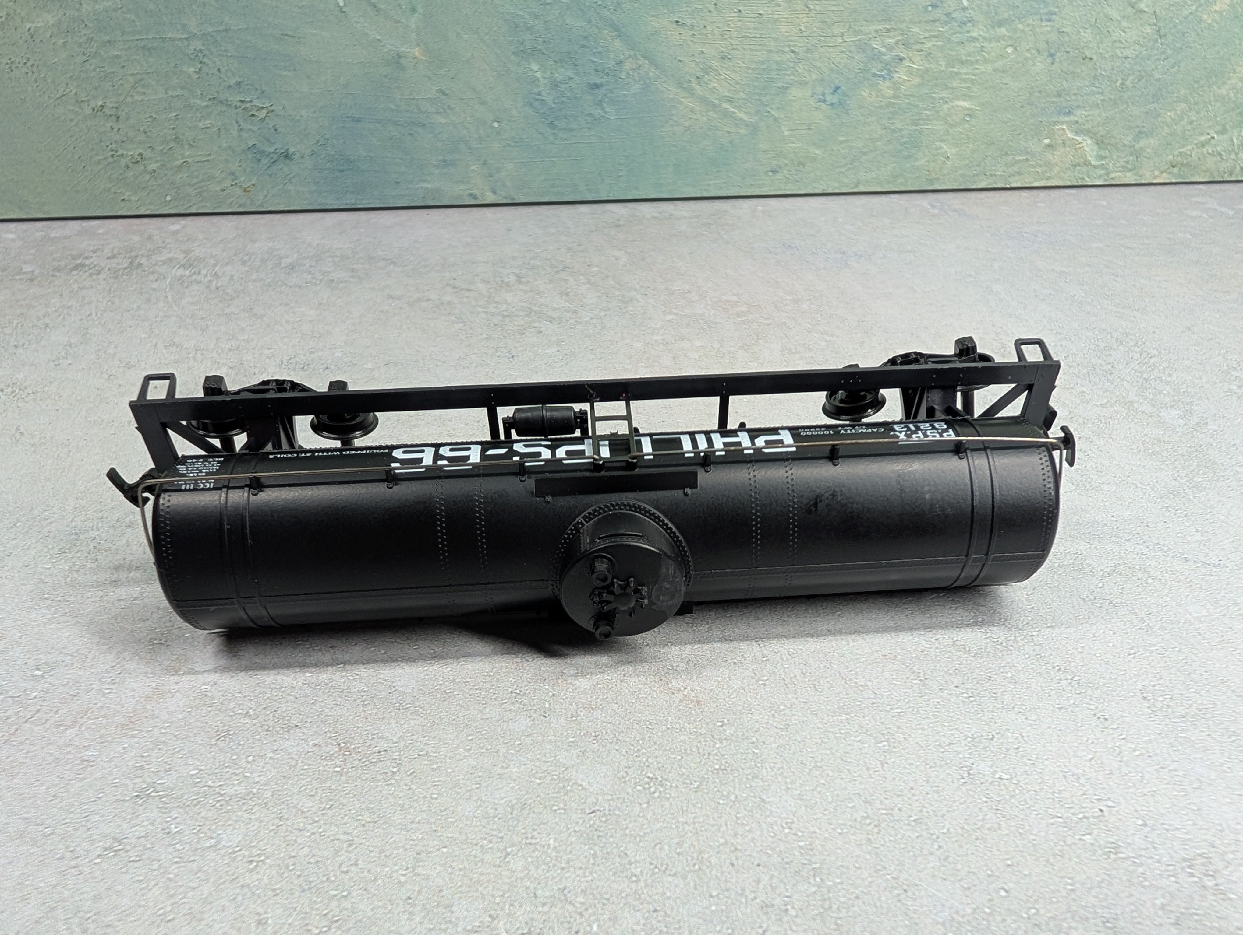 USED Athearn HO Scale Single Dome Tank Car Phillips 66 PSPX #9213