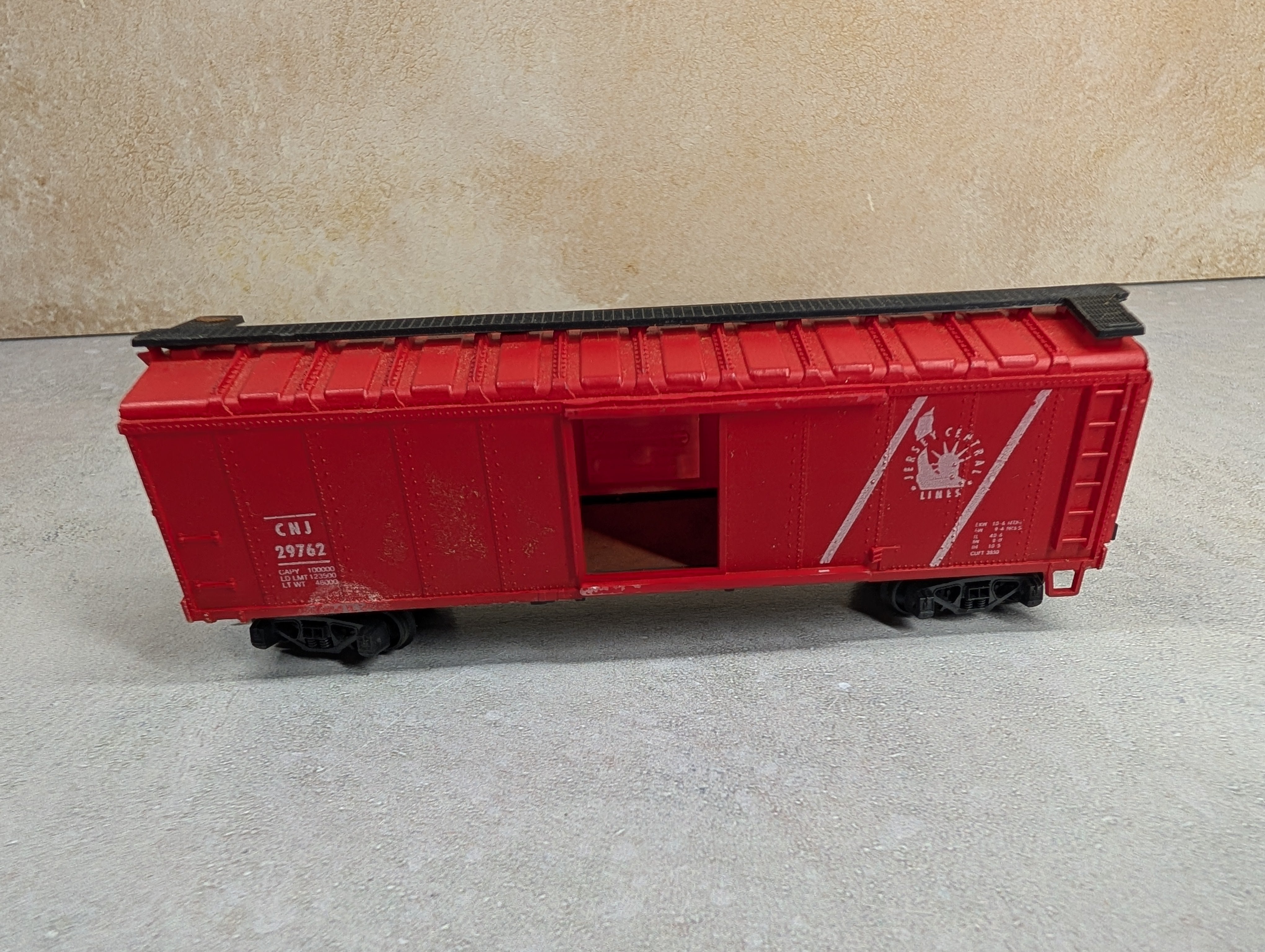 USED Roco HO Scale 40' Box Car Jersey Central CNJ #29762