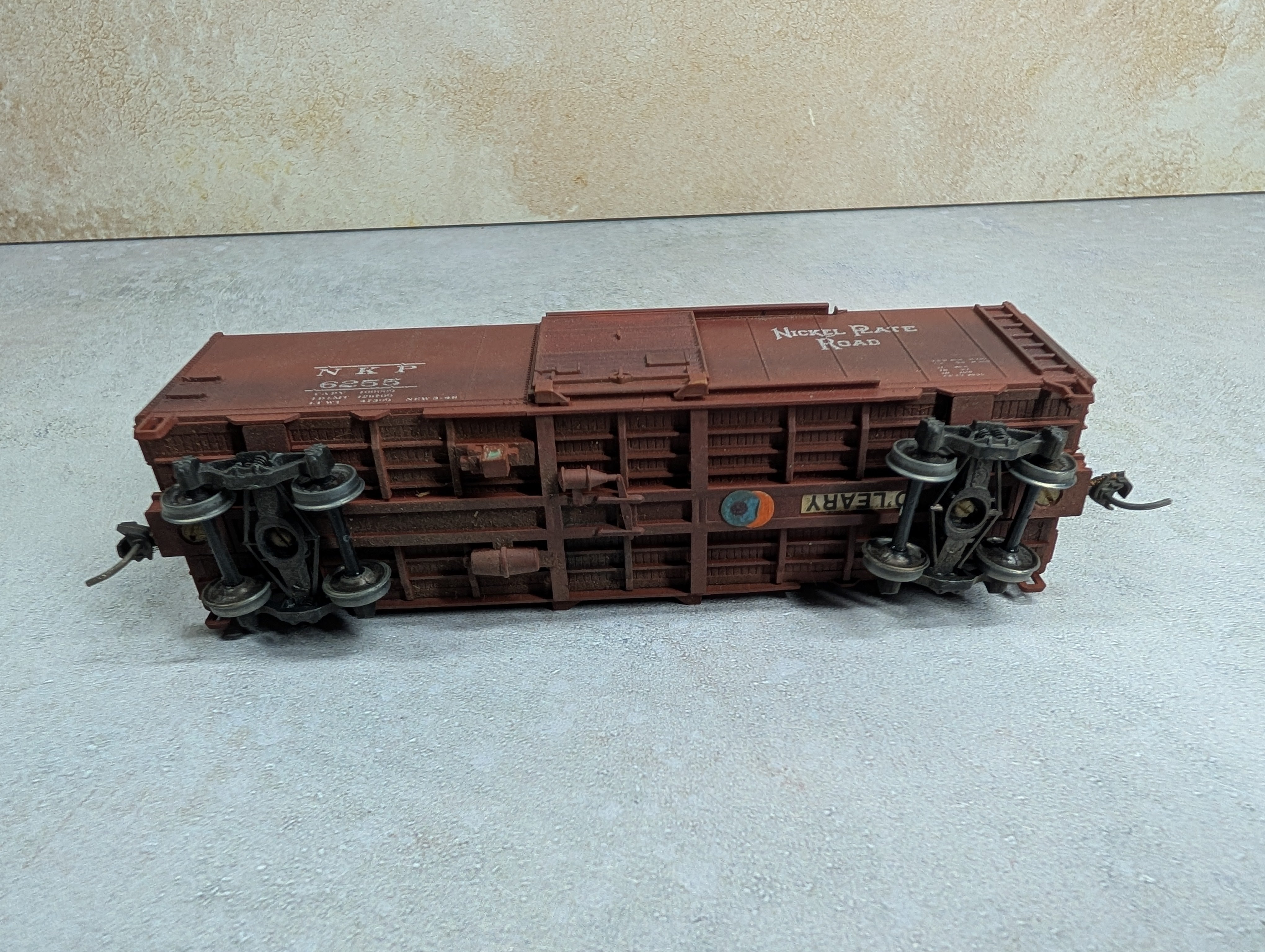 USED Walthers HO Scale 40' Box Car Nickel Plate Road NKP #6255 Beautiful Weathering