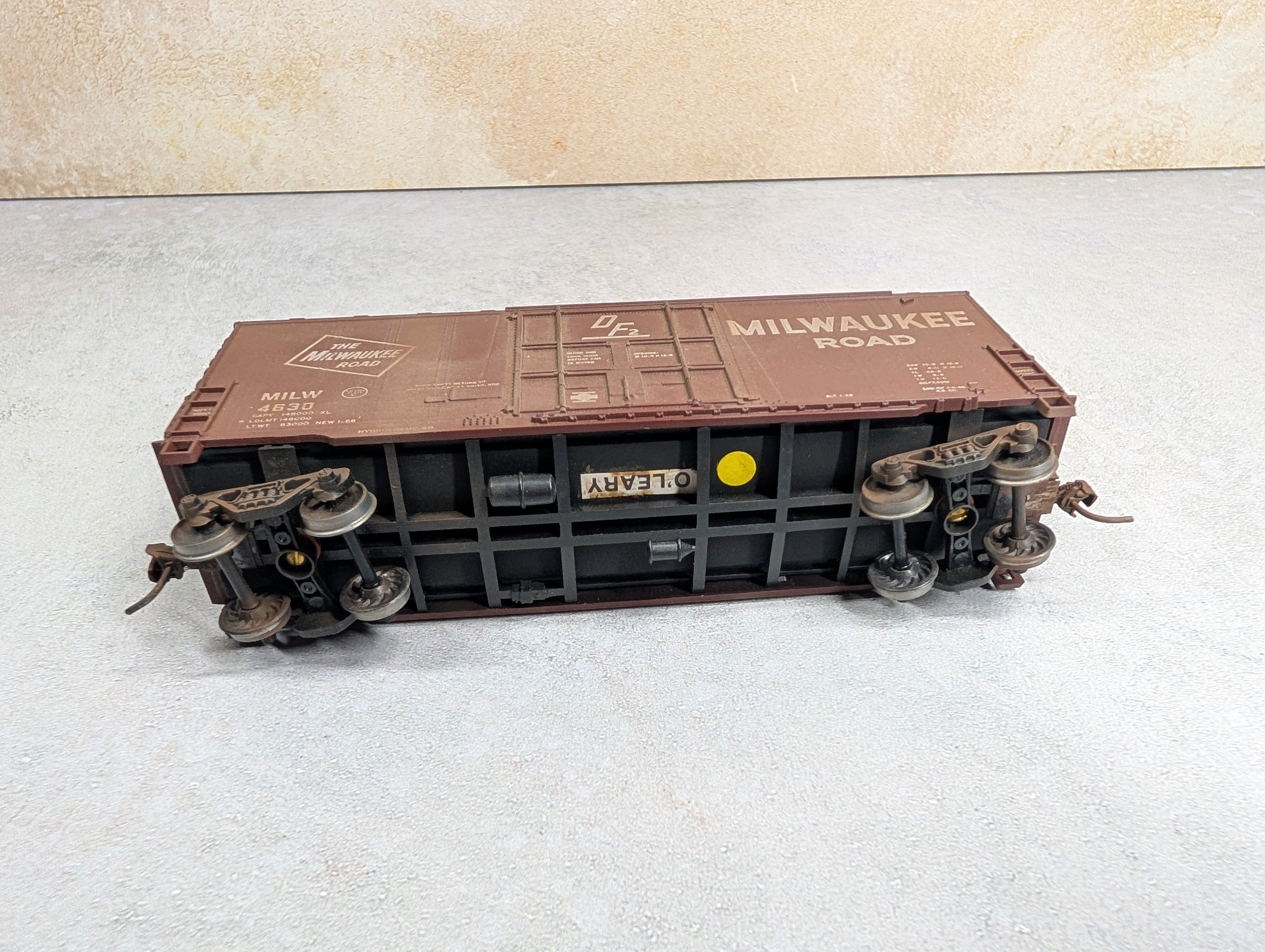 USED Athearn HO Scale 40' HI-Cube Box Car Milwaukee Road MILW #4630 Beautiful Weathering