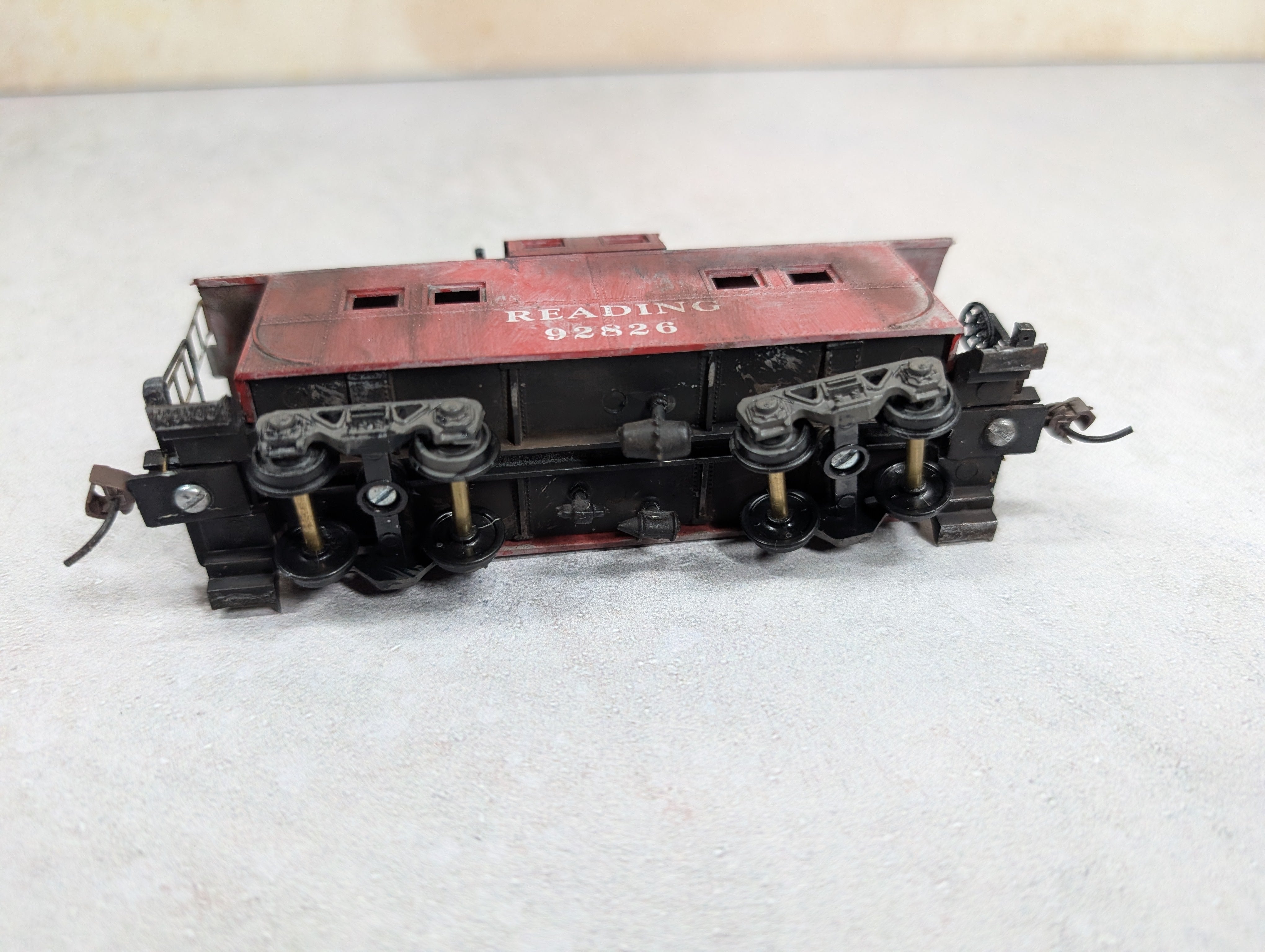 USED HO Scale Beautifully Weathered Caboose Reading #92826