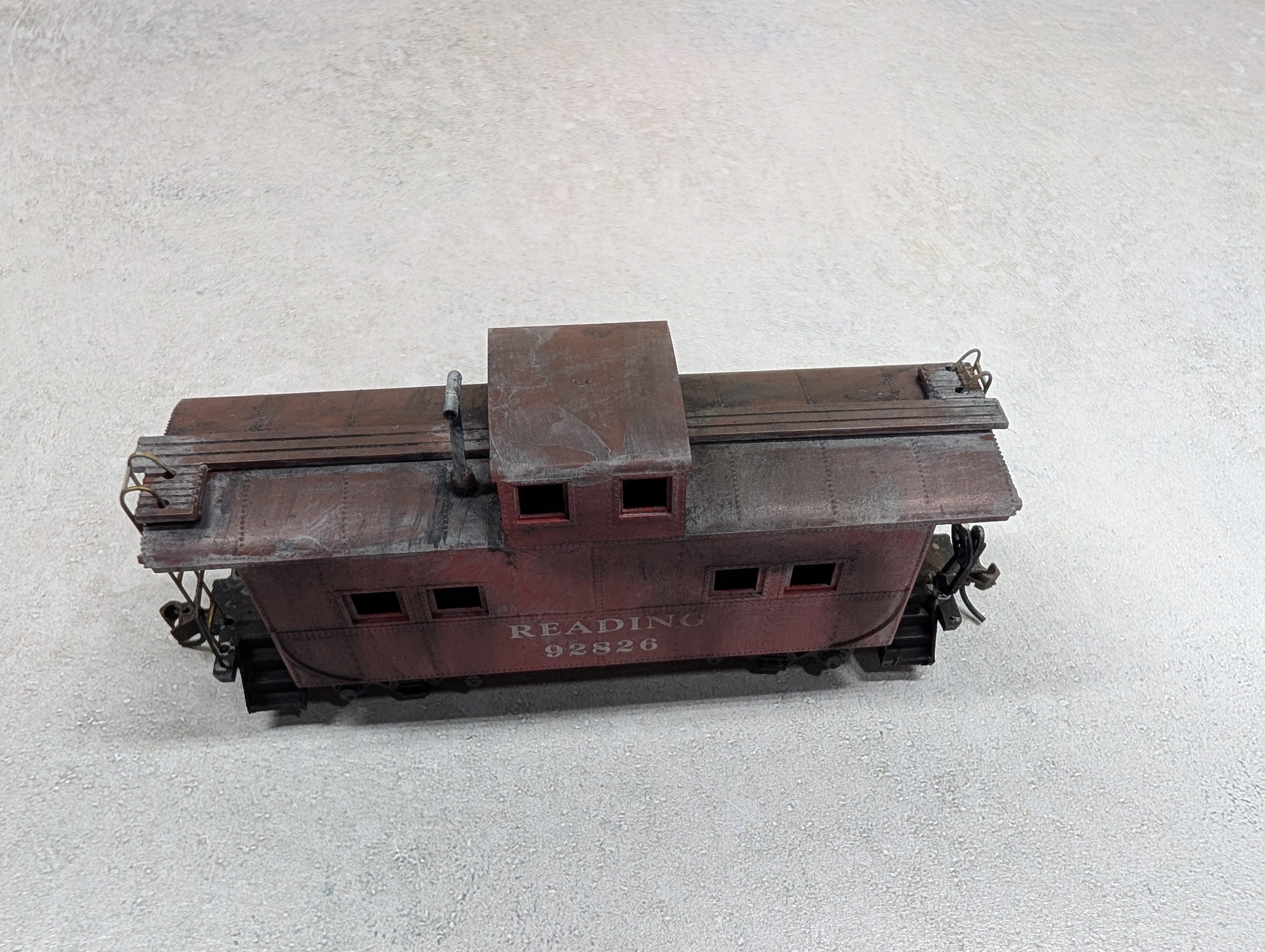 USED HO Scale Beautifully Weathered Caboose Reading #92826