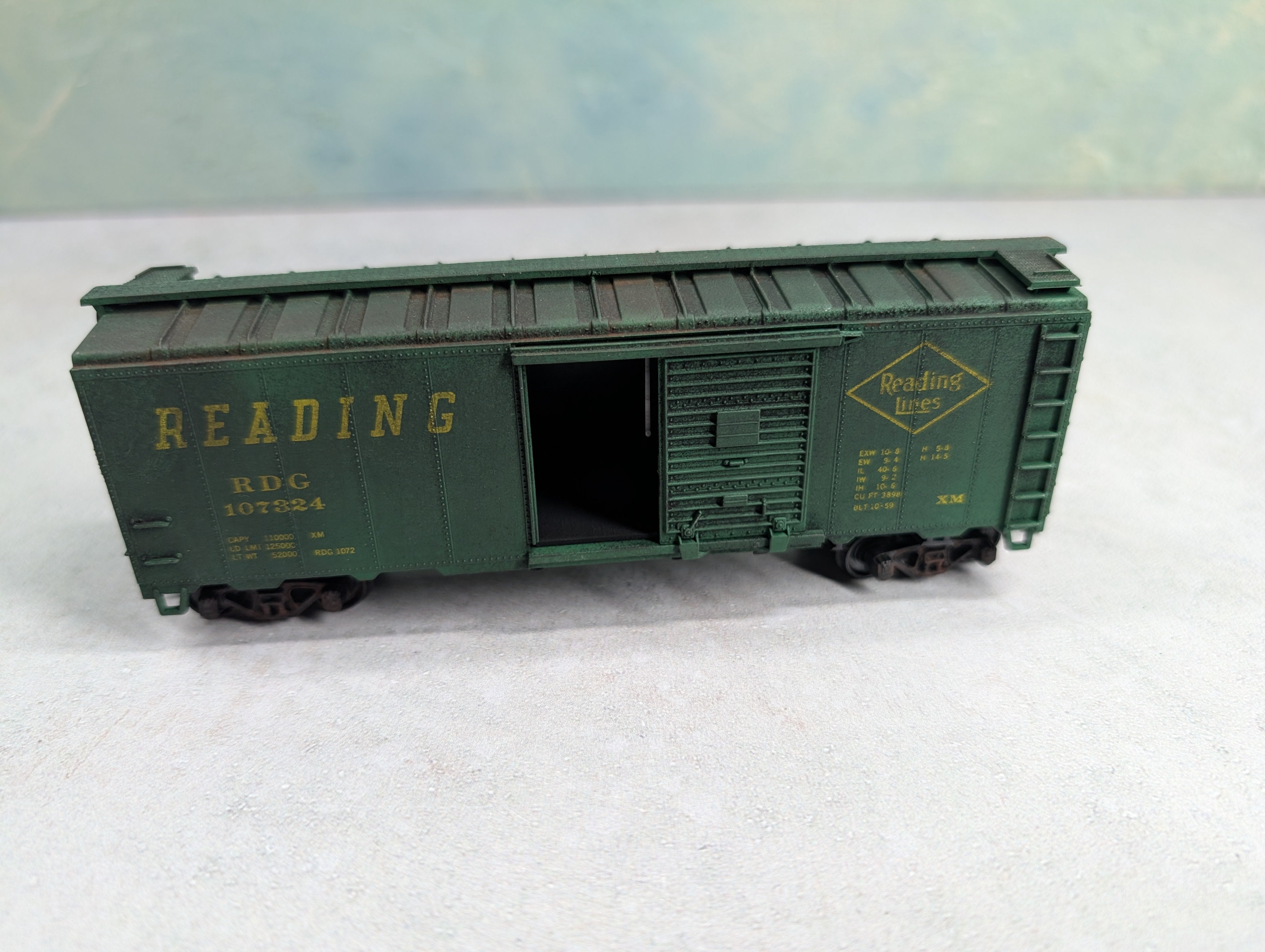 USED Athearn HO Scale Beautifully Weathered Box Car Reading RDG #107324