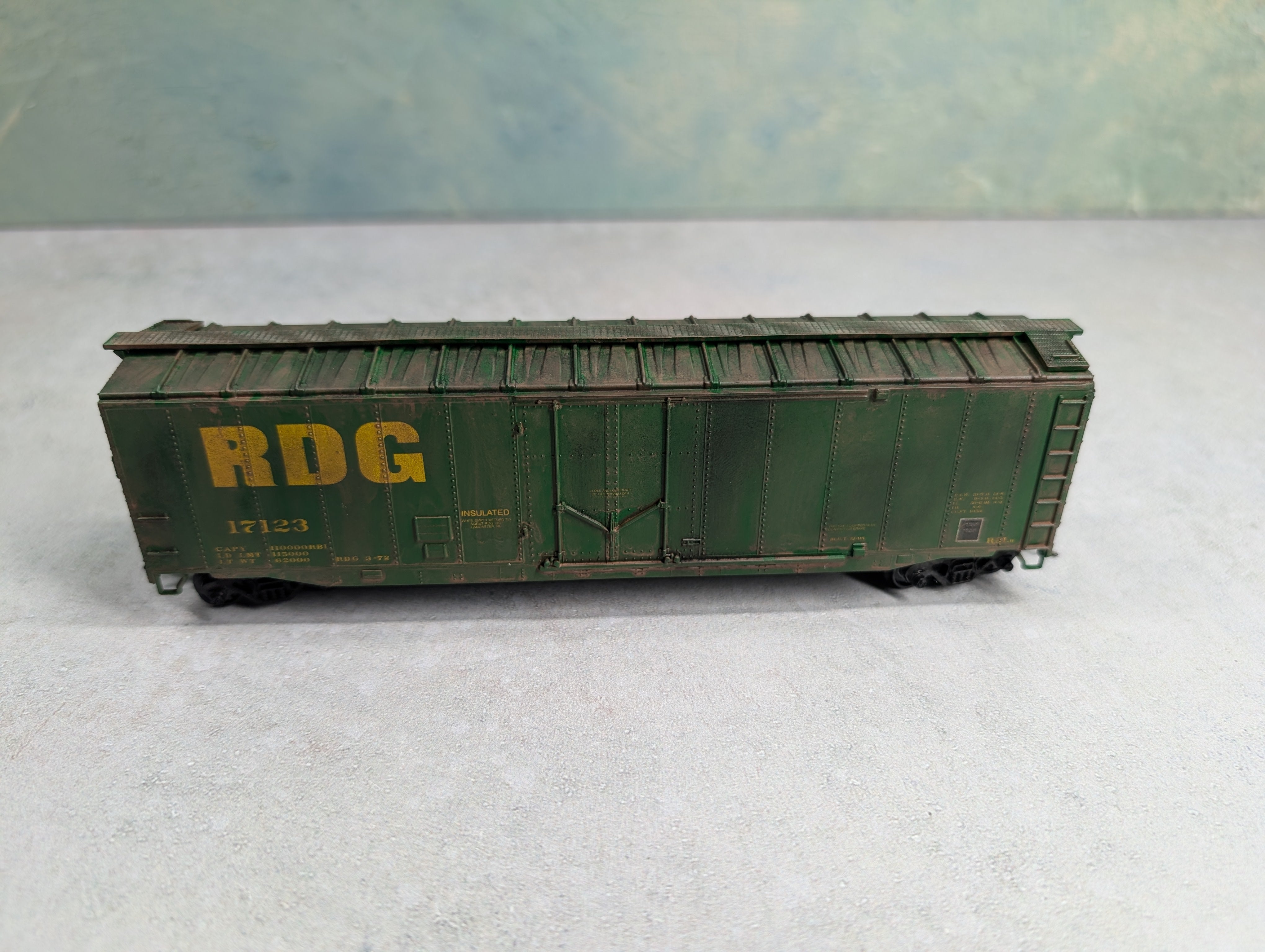 USED Athearn HO Scale Beautifully Weathered 50' Box Car Reading RDG #17123
