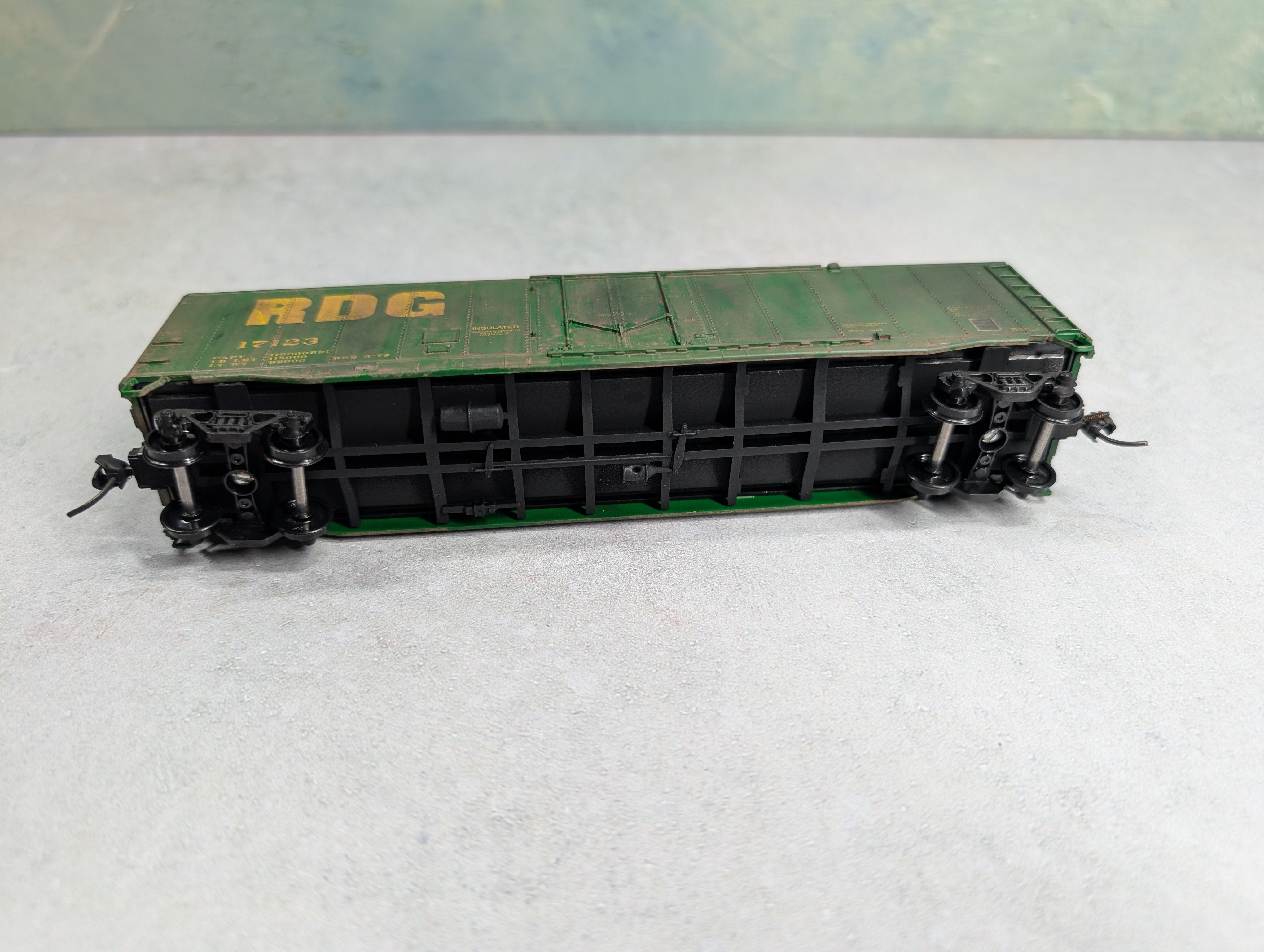 USED Athearn HO Scale Beautifully Weathered 50' Box Car Reading RDG #17123