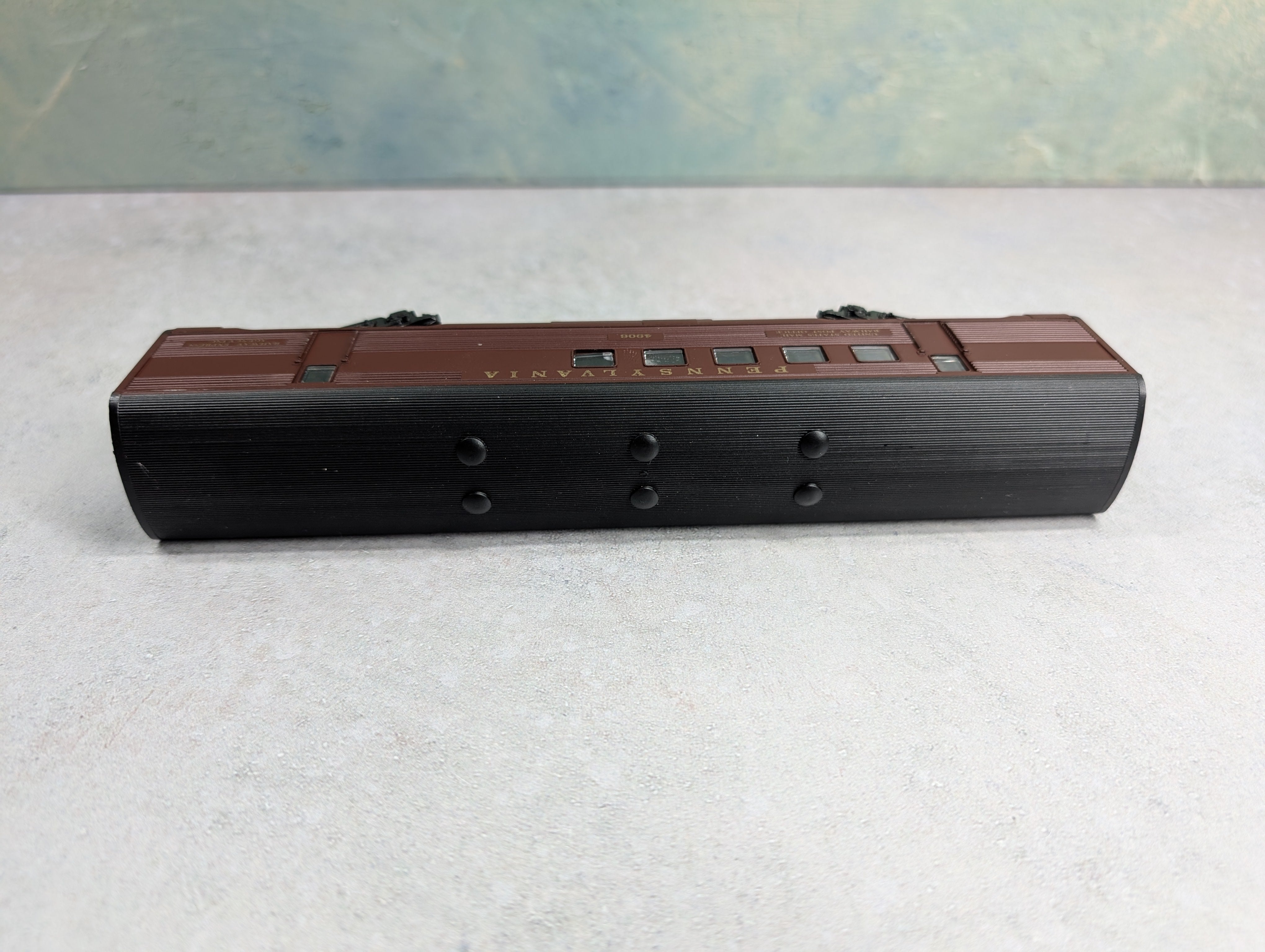 USED Athearn HO Scale Passenger Car RPO Pennsylvania #4906