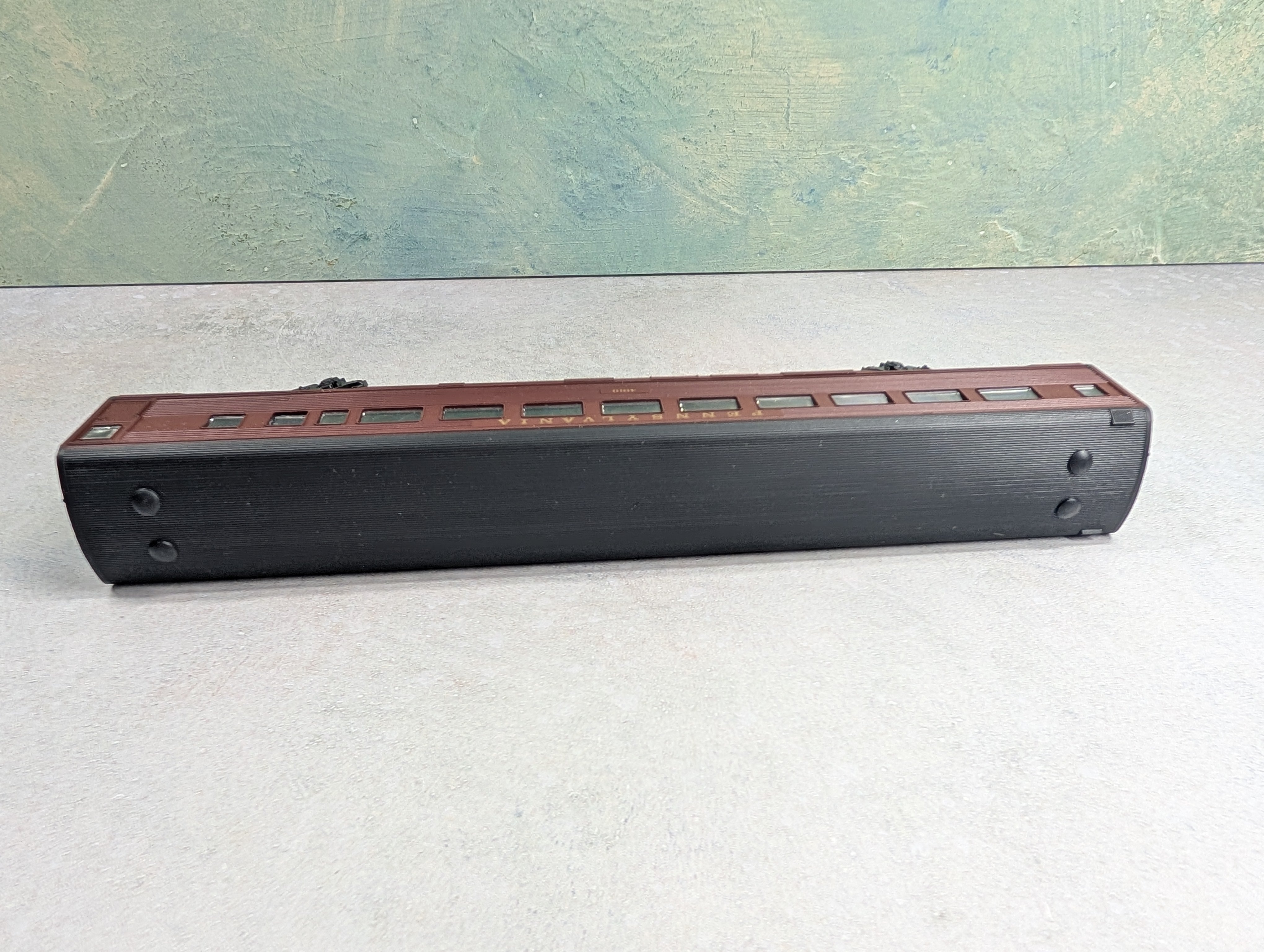 USED Athearn HO Scale Passenger Car Pennsylvania #4910