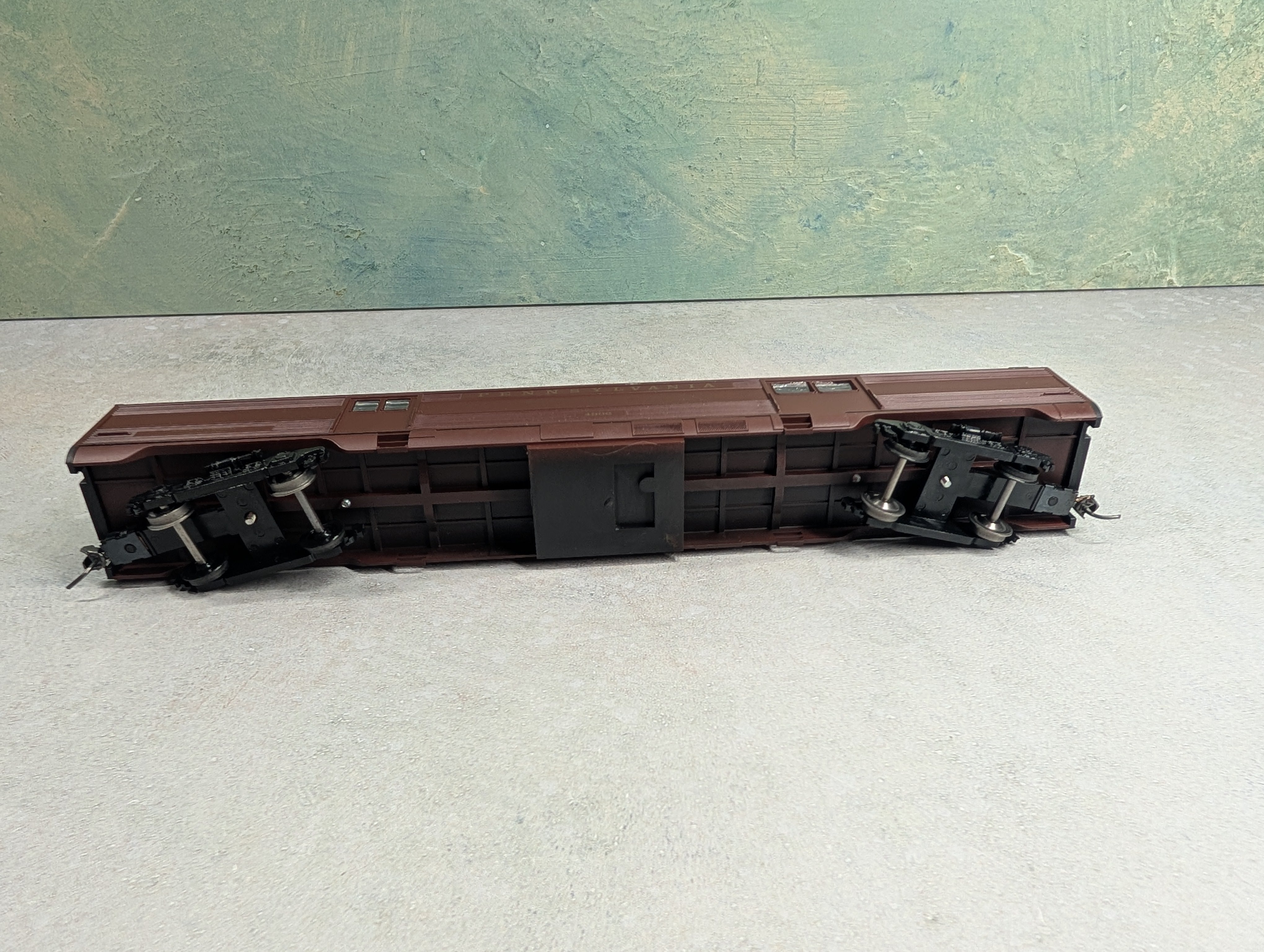 USED Athearn HO Scale Passenger Car Pennsylvania #4906