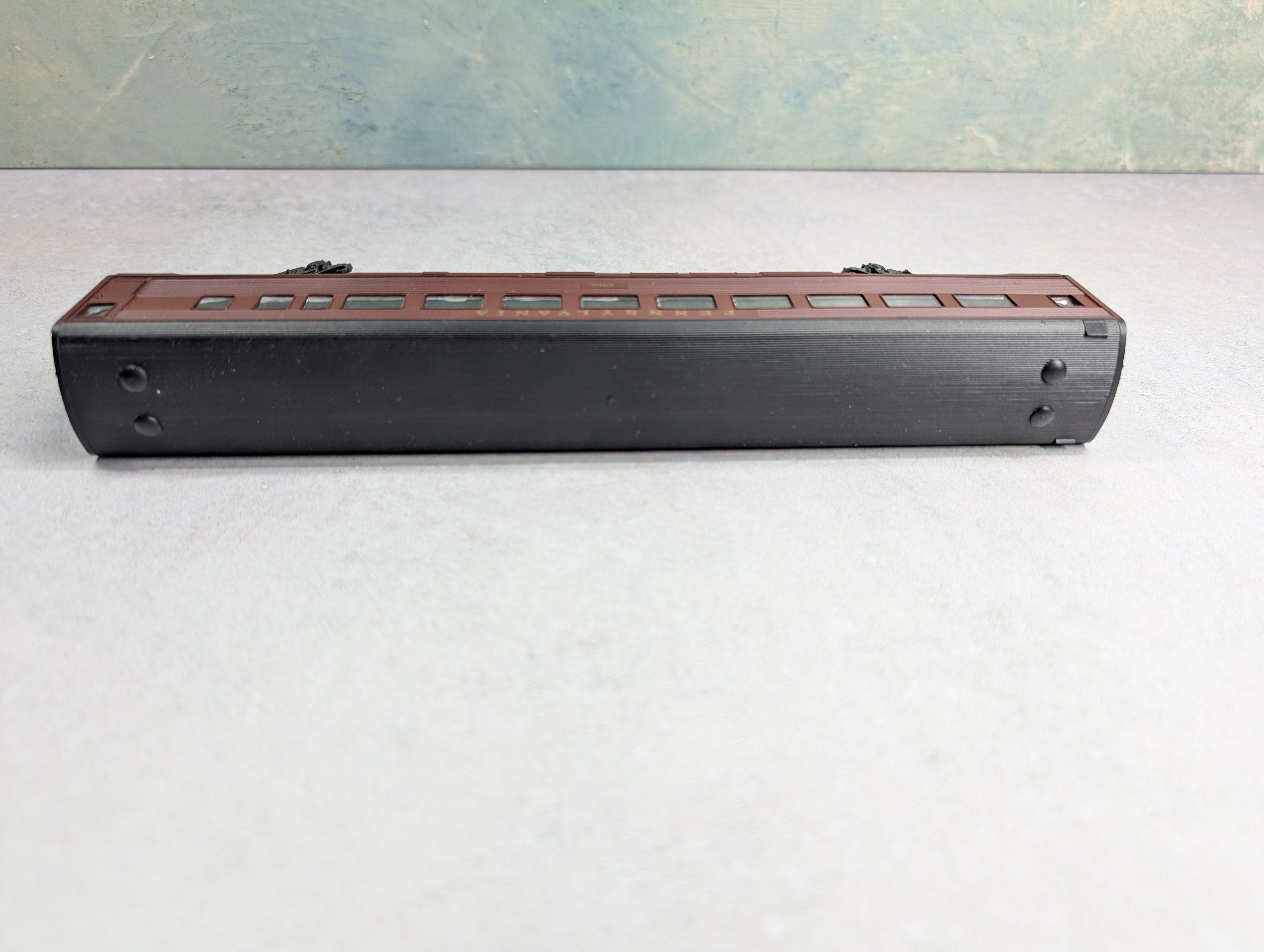 USED Athearn HO Scale Passenger Car Pennsylvania #4910