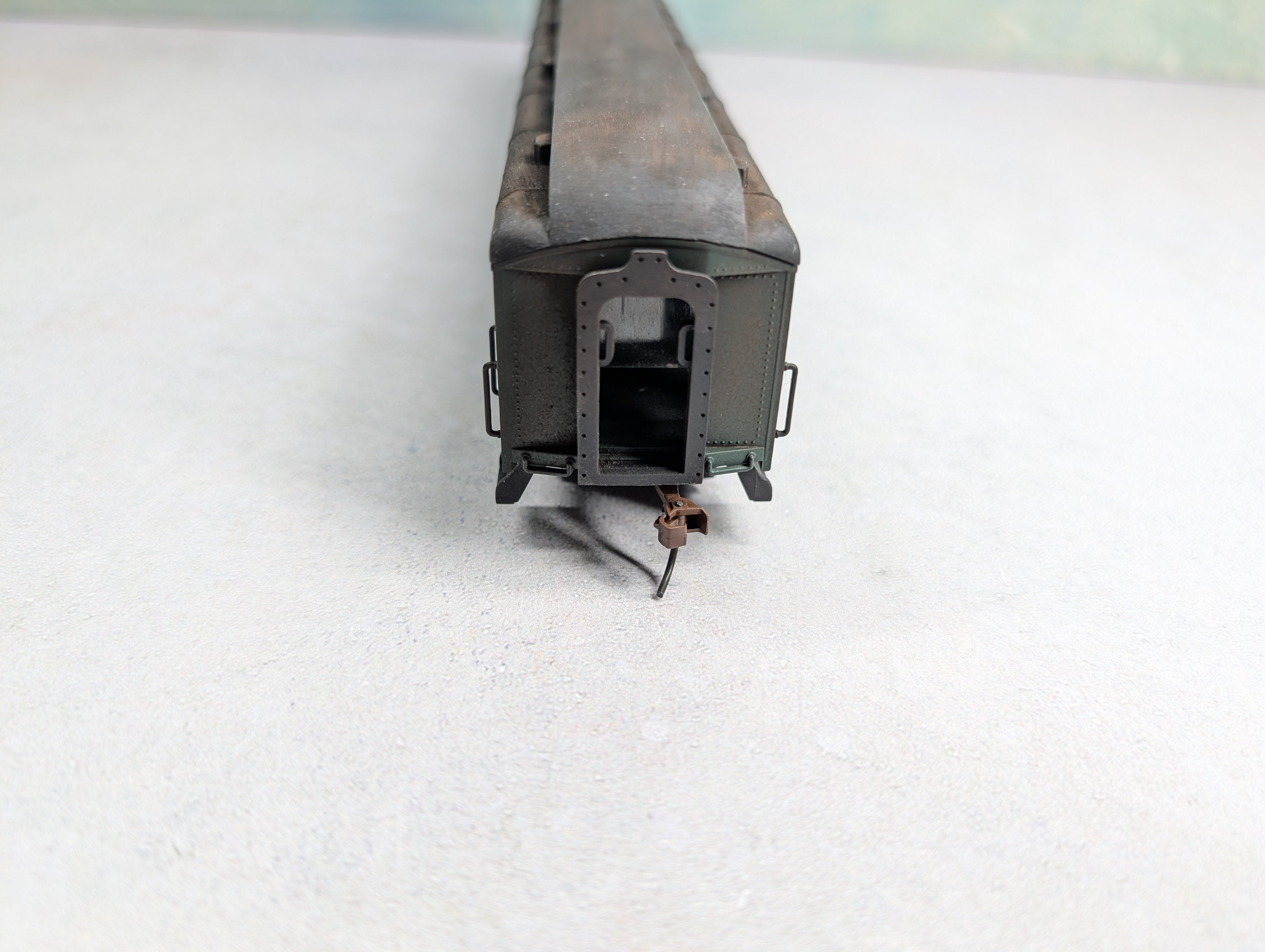 USED IHC HO Scale Weathered Sleeper Heavyweight Passenger Car Reading Ottawa