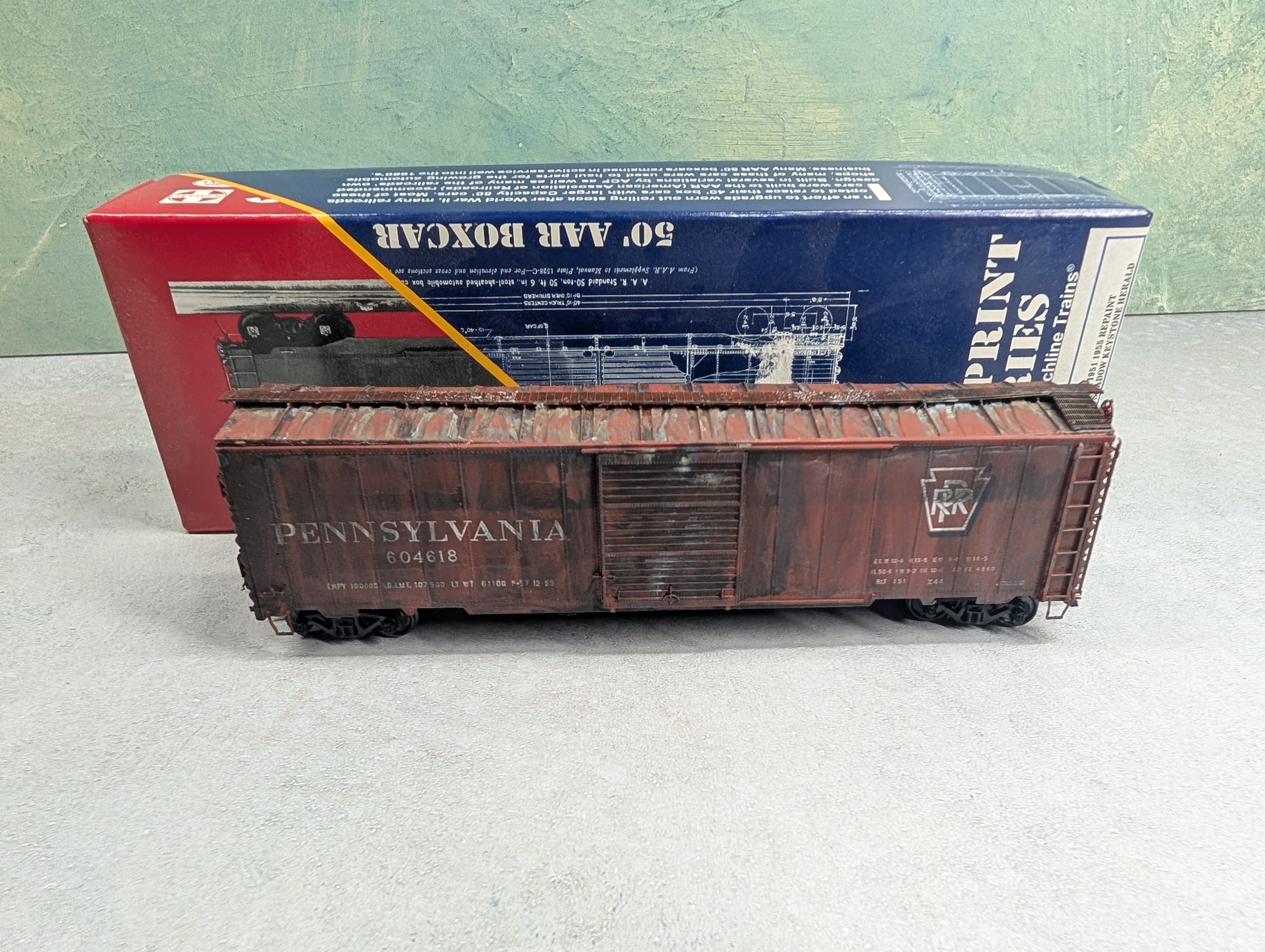 USED Branchline HO Scale Beautifully Weathered SD 50' Box Car Pennsylvania PRR #604618