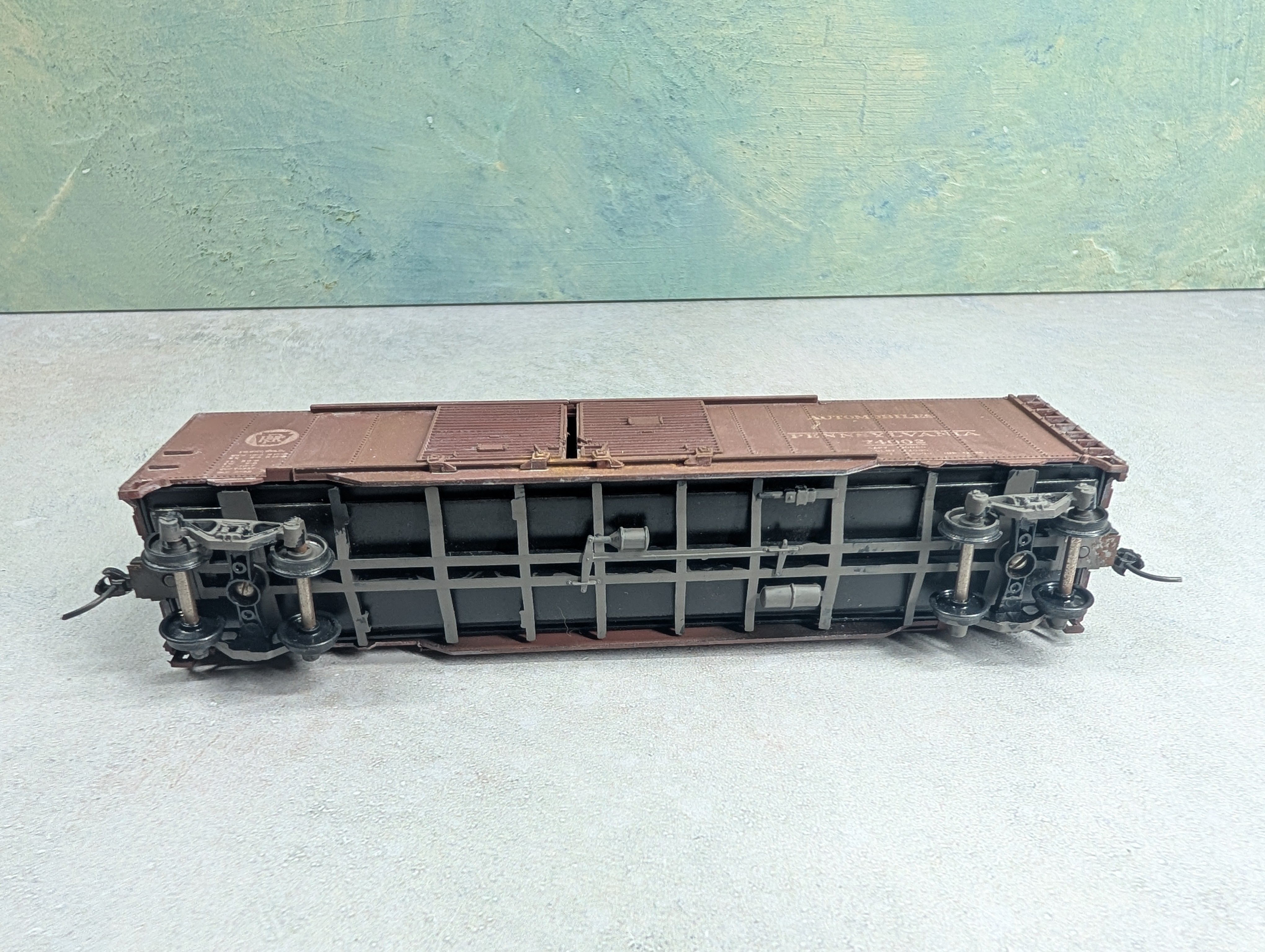 USED Athearn HO Scale Beautifully Weathered 50' Box Car Pennsylvania PRR #74002