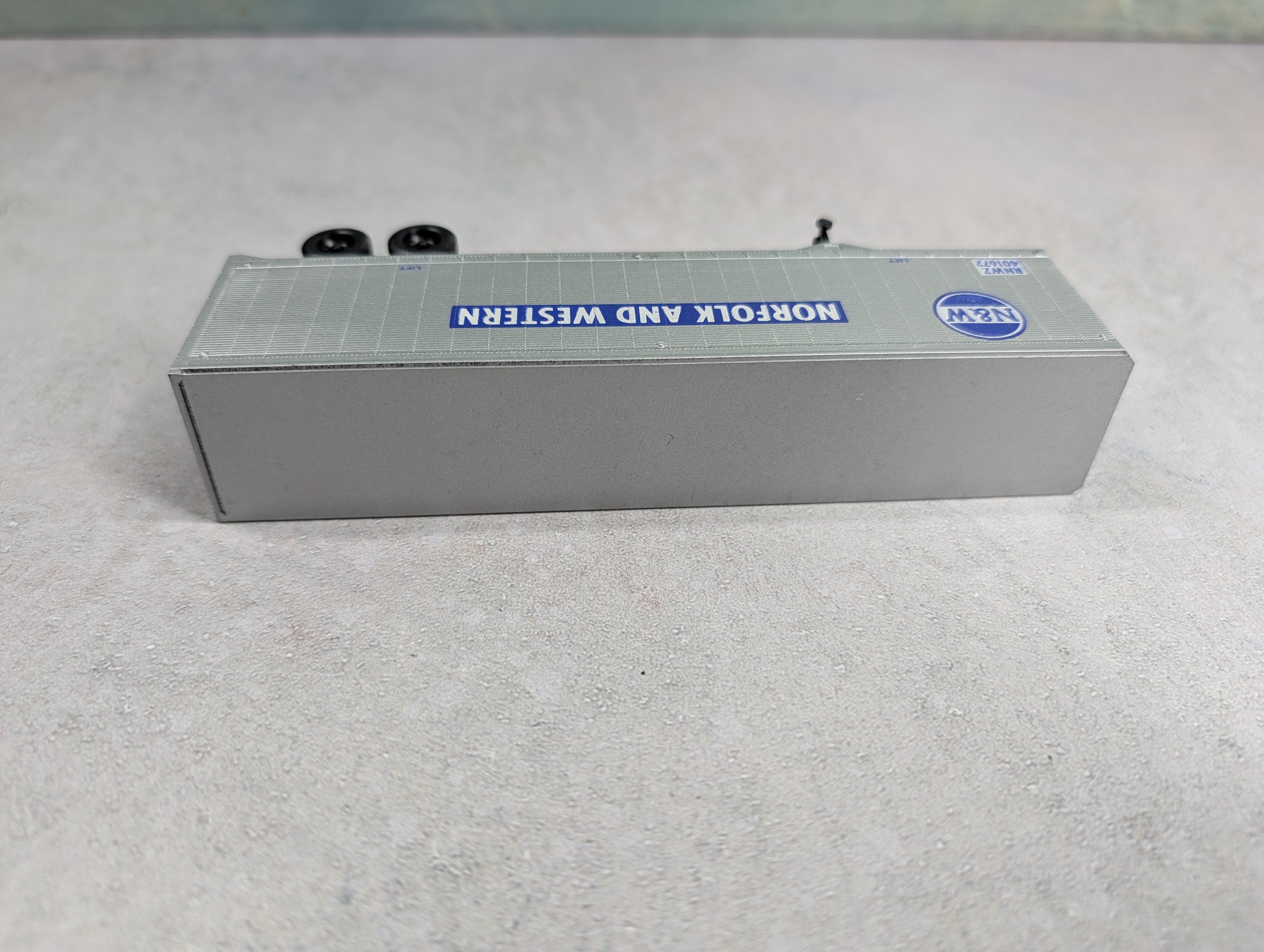 USED Athearn HO Scale 40' Trailer Norfolk & Western RNWZ #401672