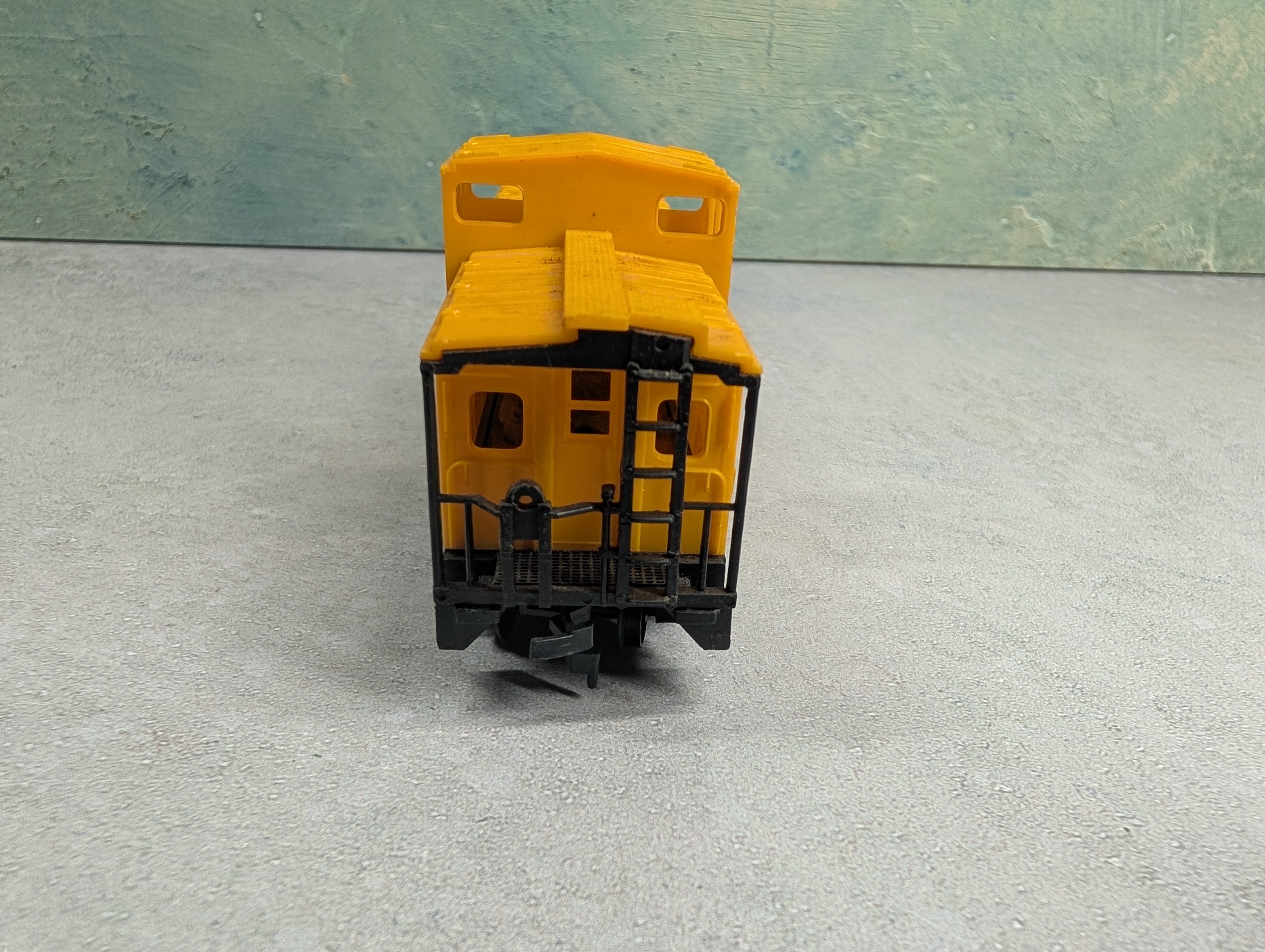 USED AHM HO Scale Caboose Union Pacific Weighted 4.1 oz