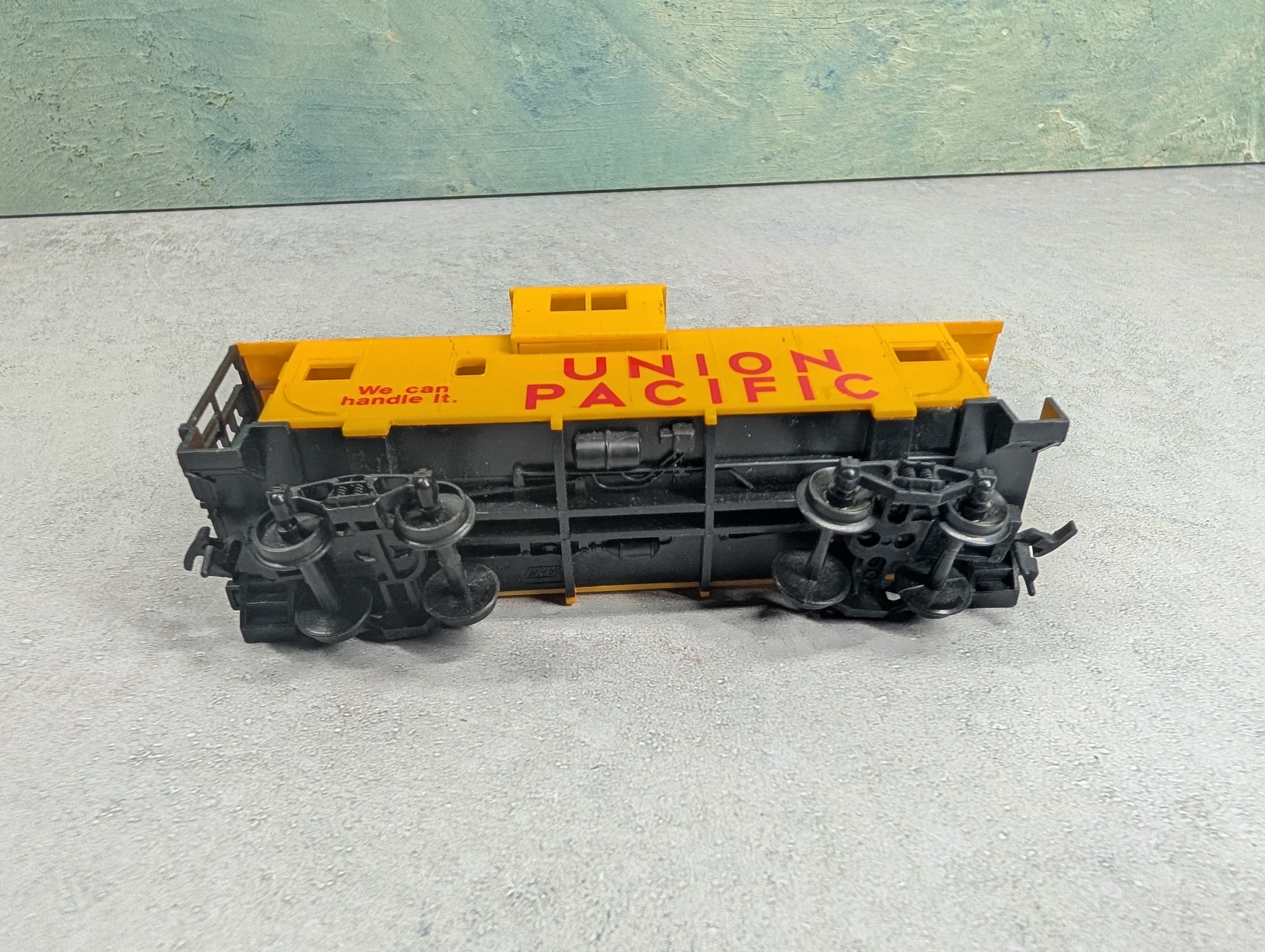 USED AHM HO Scale Caboose Union Pacific Weighted 4.1 oz