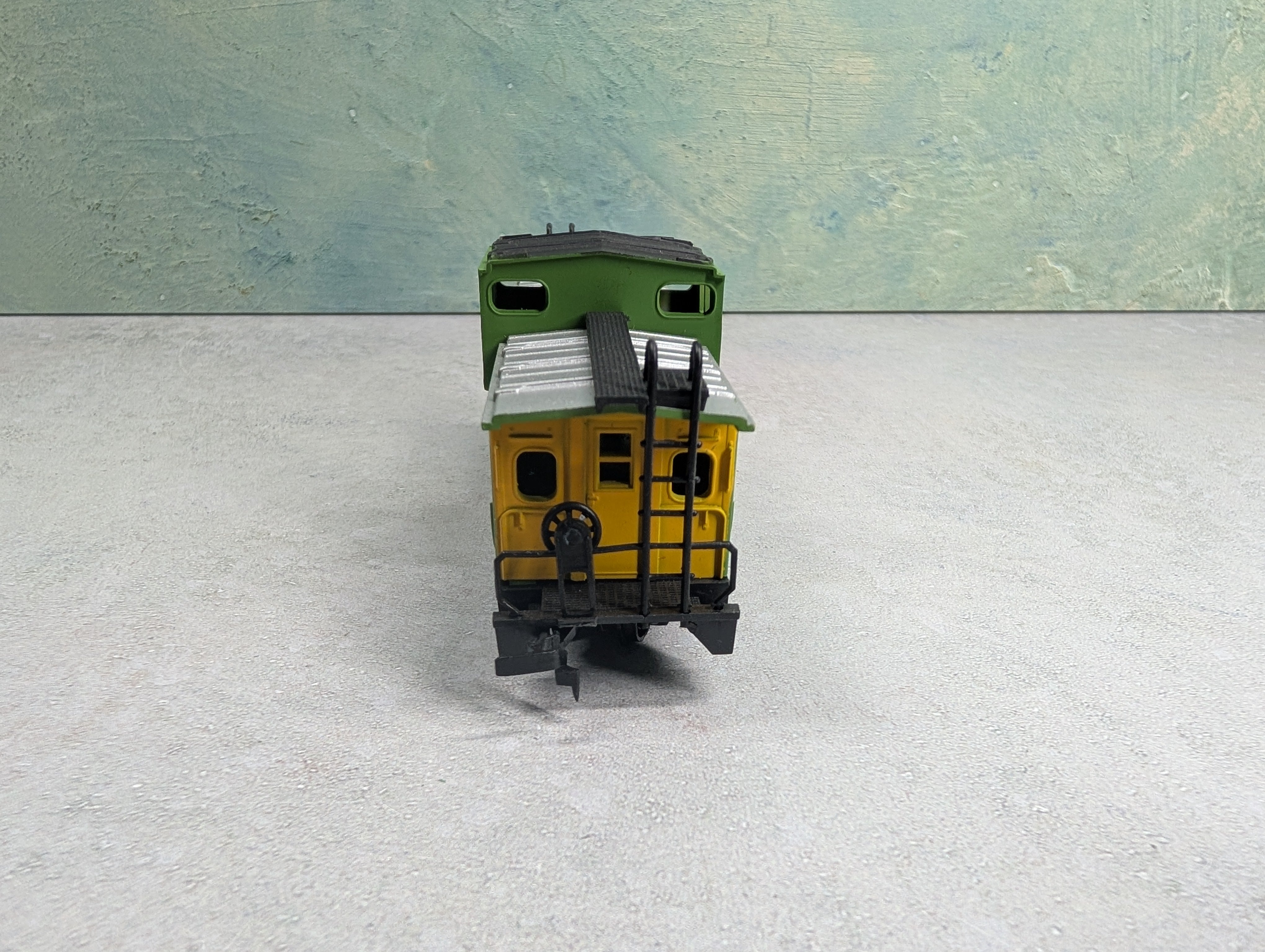 USED Bachmann HO Scale Caboose Burlington Northern #11445
