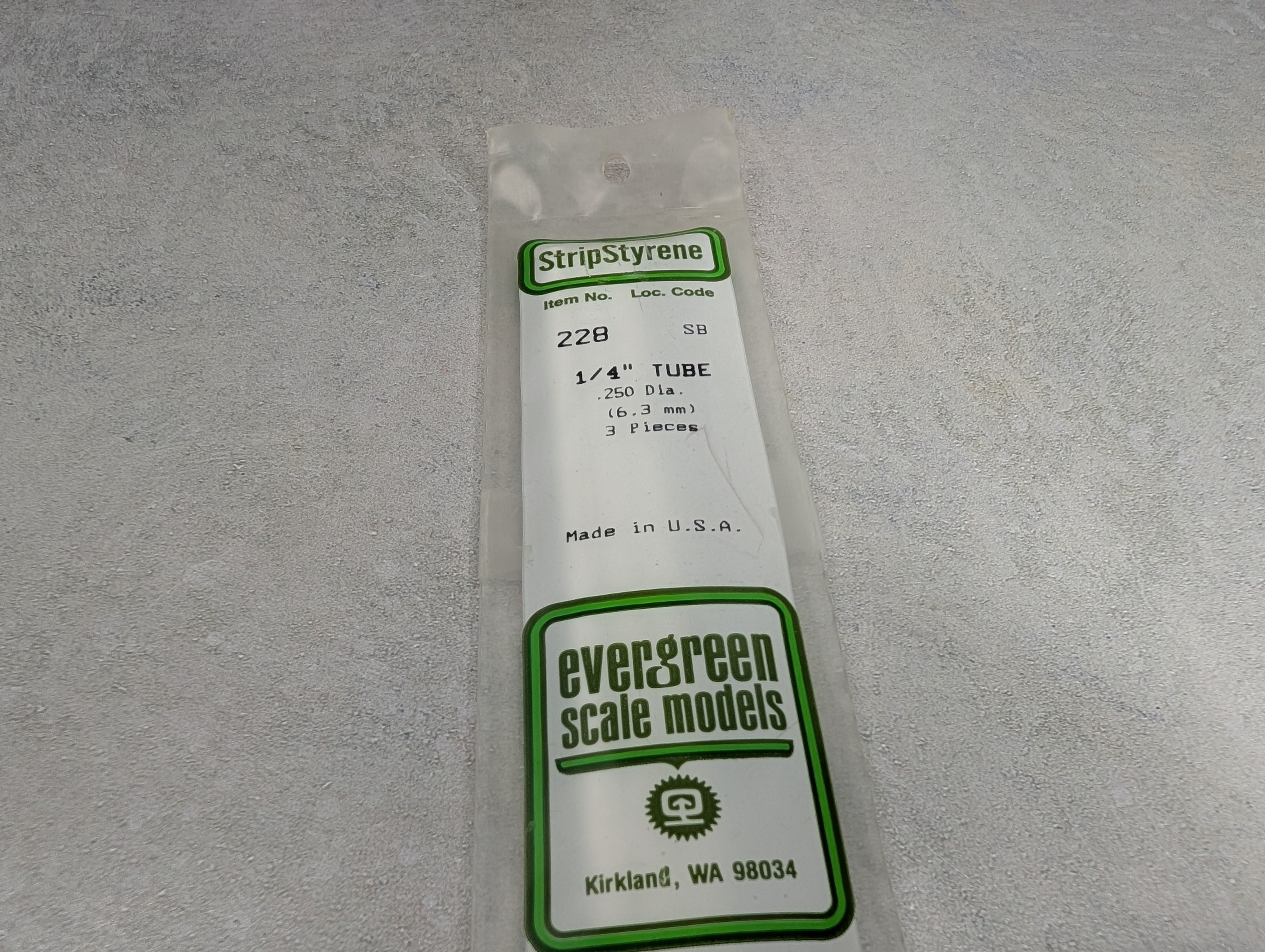 Evergreen Scale Models 228 Multi Scale 1/4" Tube .250 Diameter (3 pcs)