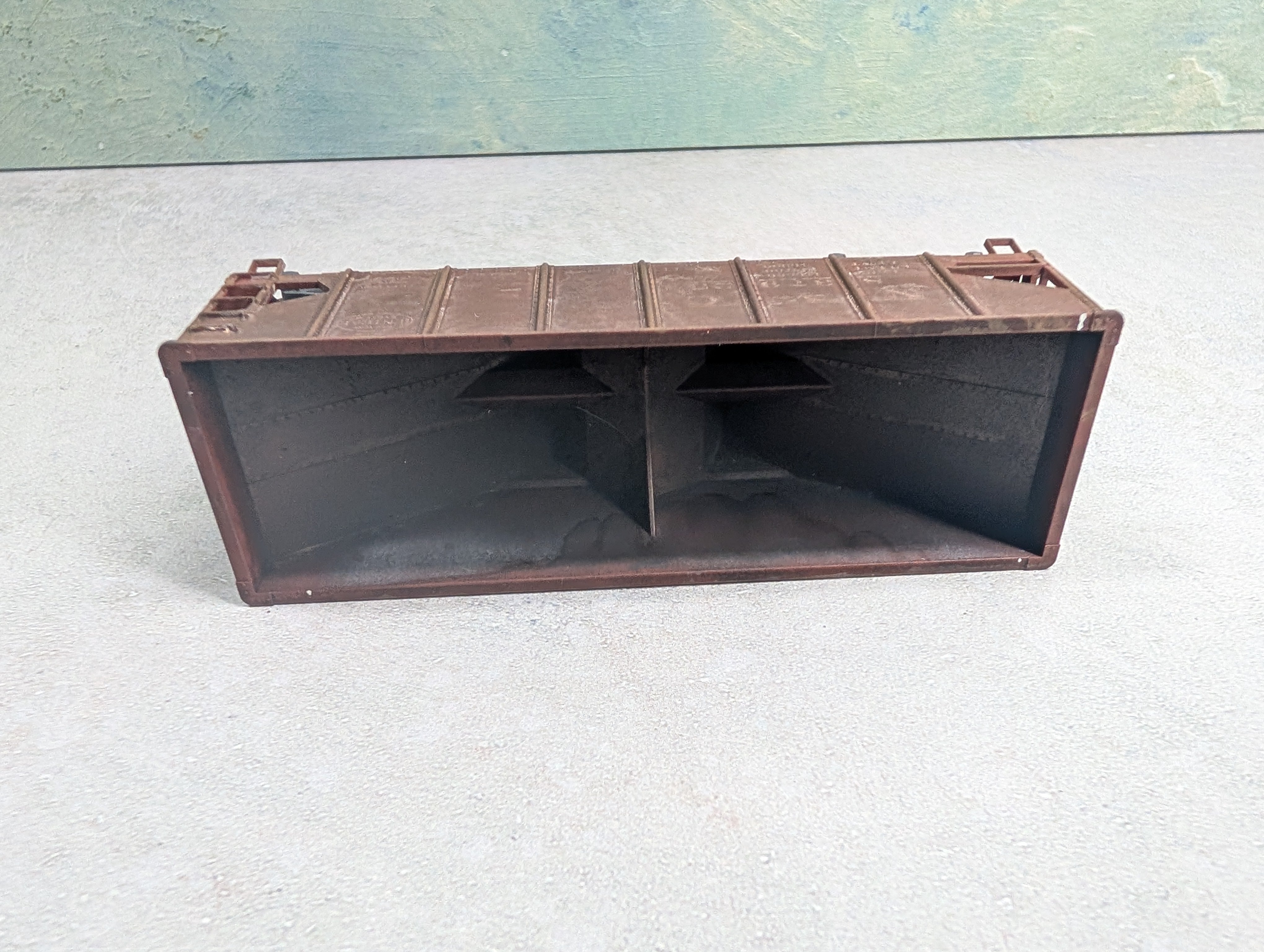 USED Accurail HO Scale 2 Bay Hopper New York Central NYC #837925 Weathered