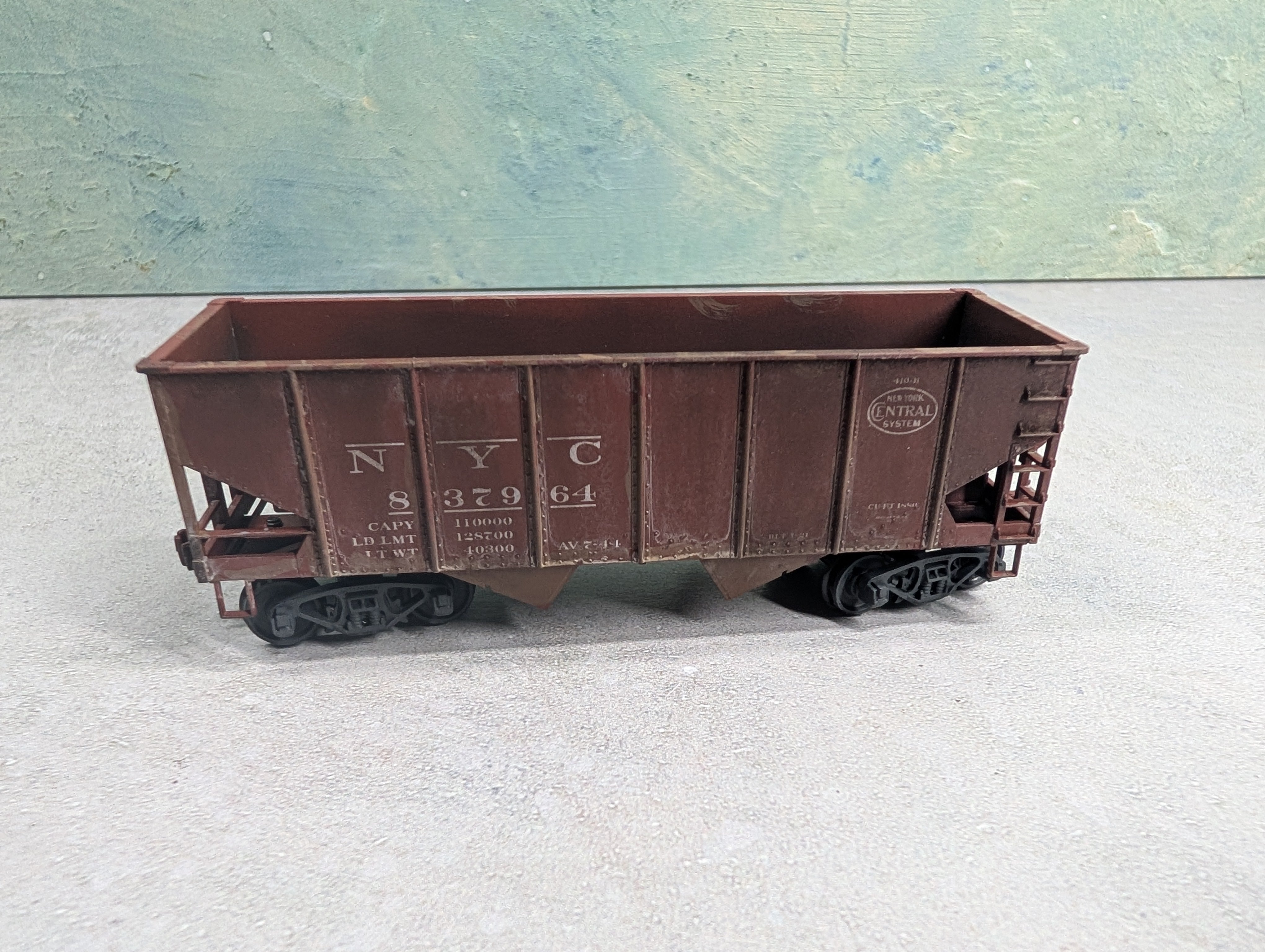 USED Accurail HO Scale 2 Bay Hopper New York Central NYC #837964 Weathered
