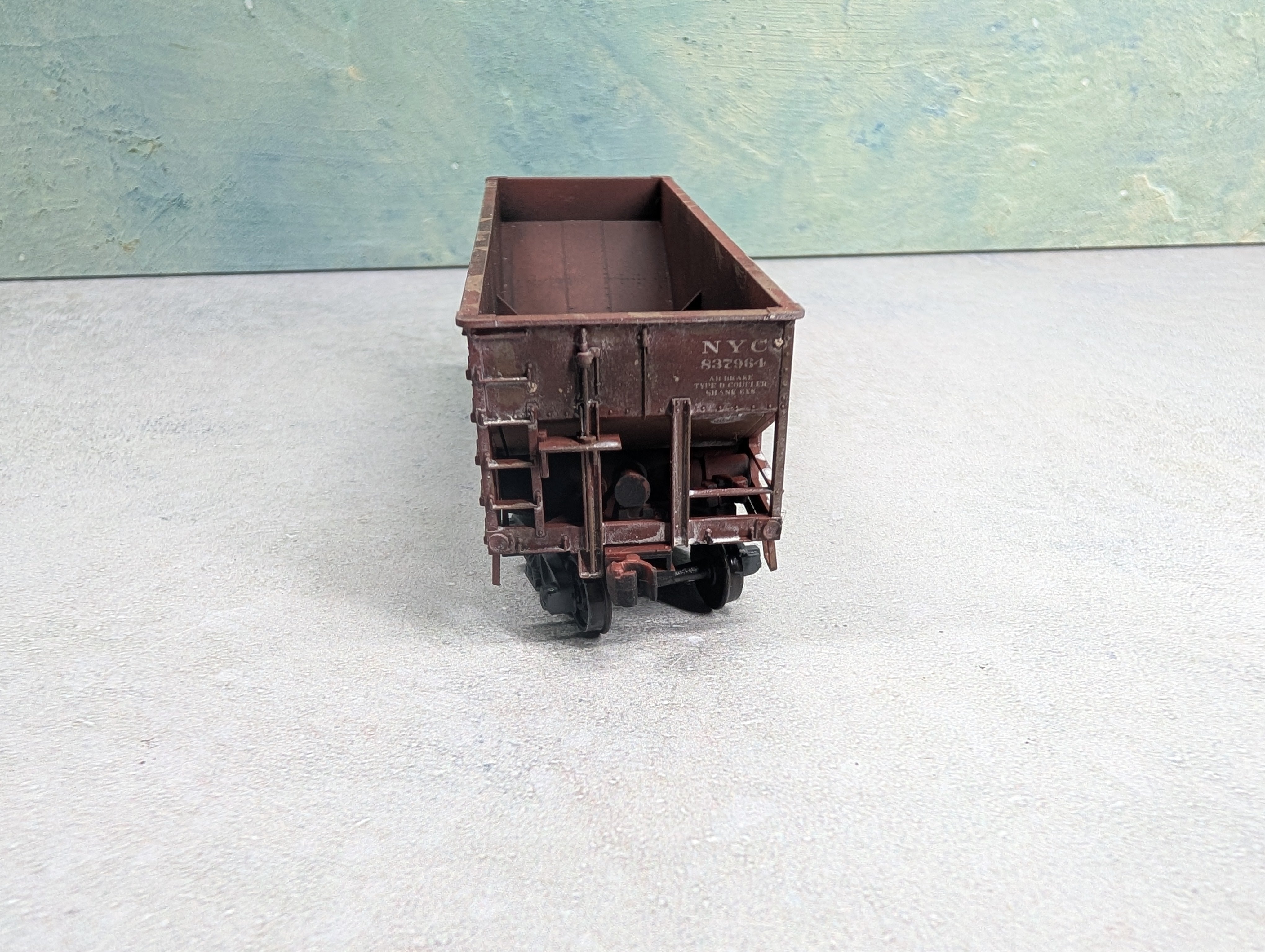 USED Accurail HO Scale 2 Bay Hopper New York Central NYC #837964 Weathered
