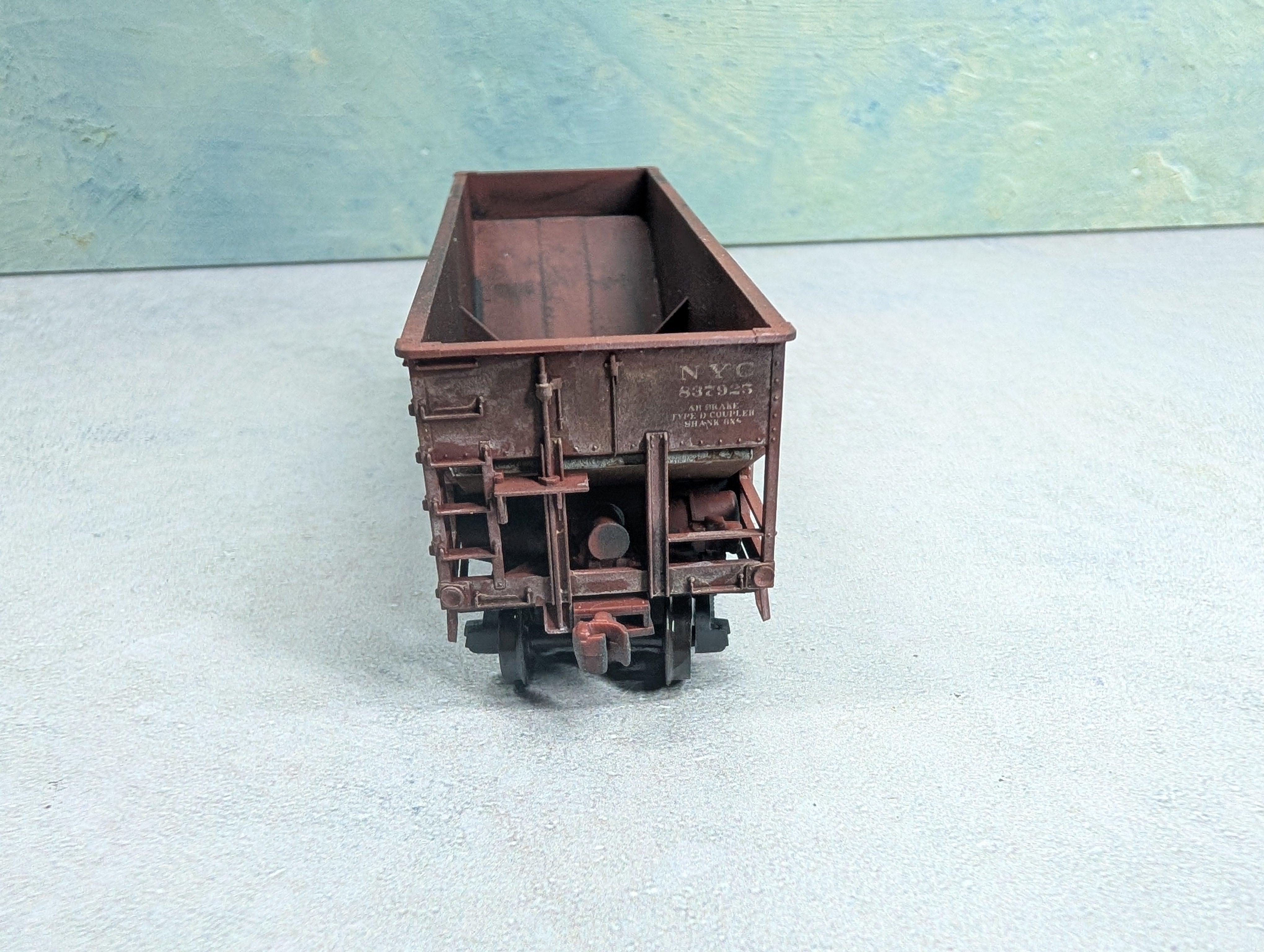 USED Accurail HO Scale 2 Bay Hopper New York Central NYC #837925 Weathered