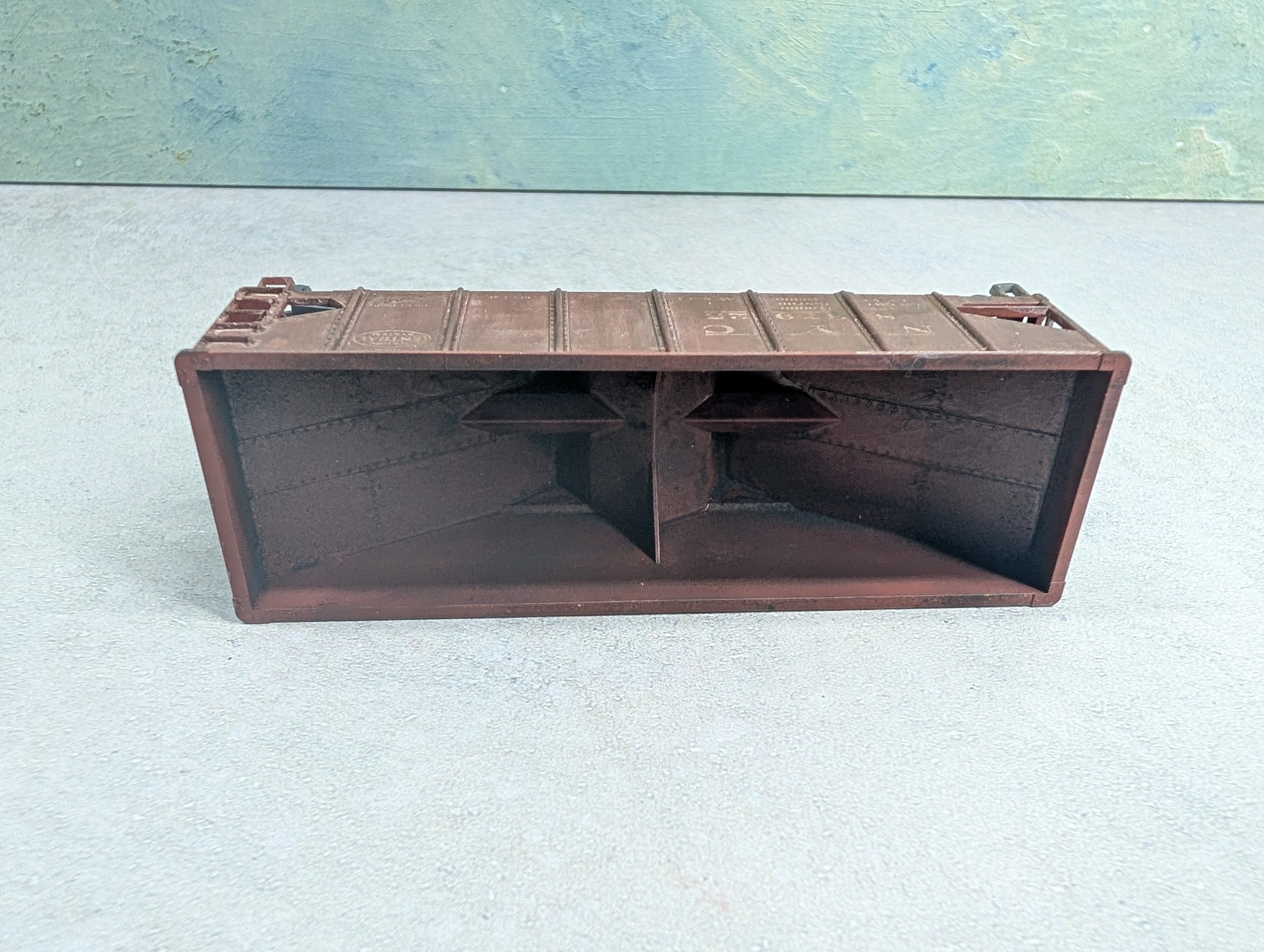 USED Accurail HO Scale 2 Bay Hopper New York Central NYC #837925 Weathered