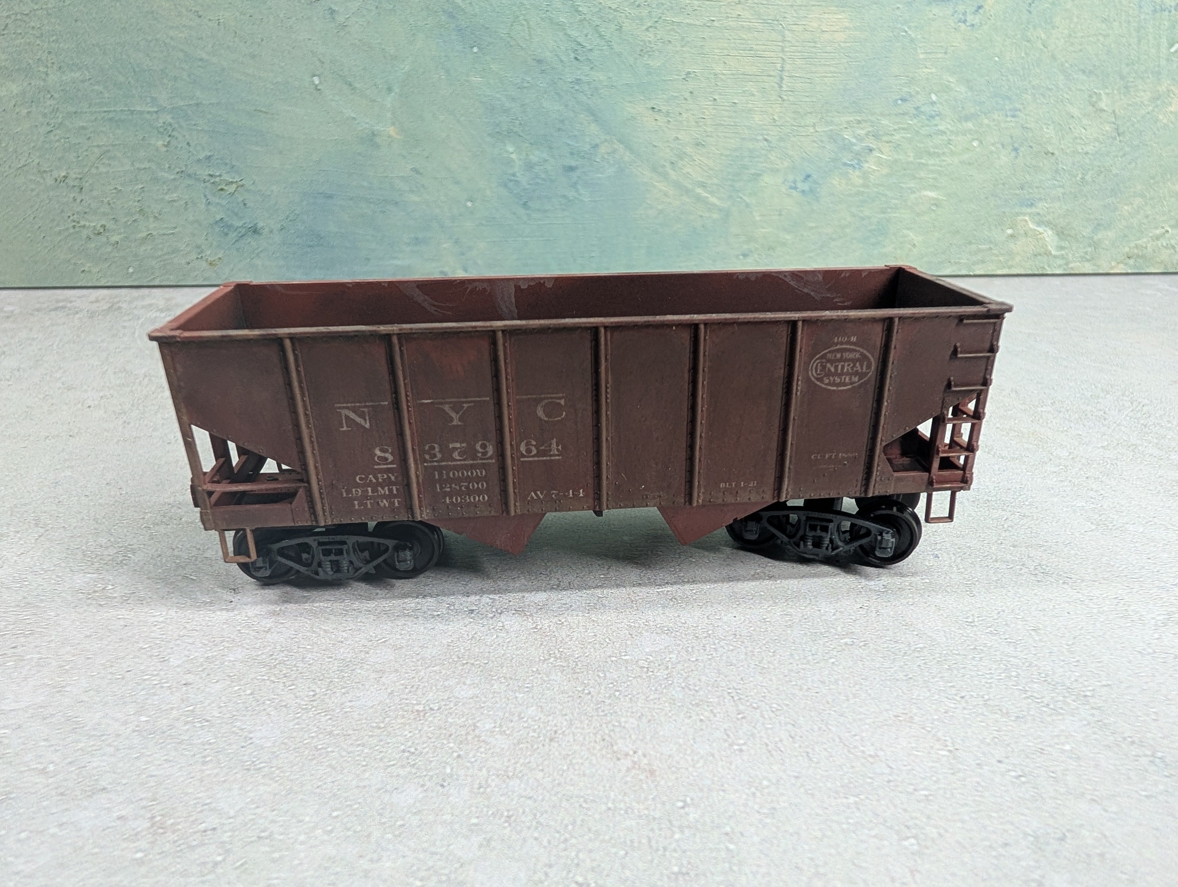 USED Accurail HO Scale 2 Bay Hopper New York Central NYC #837964 Weathered