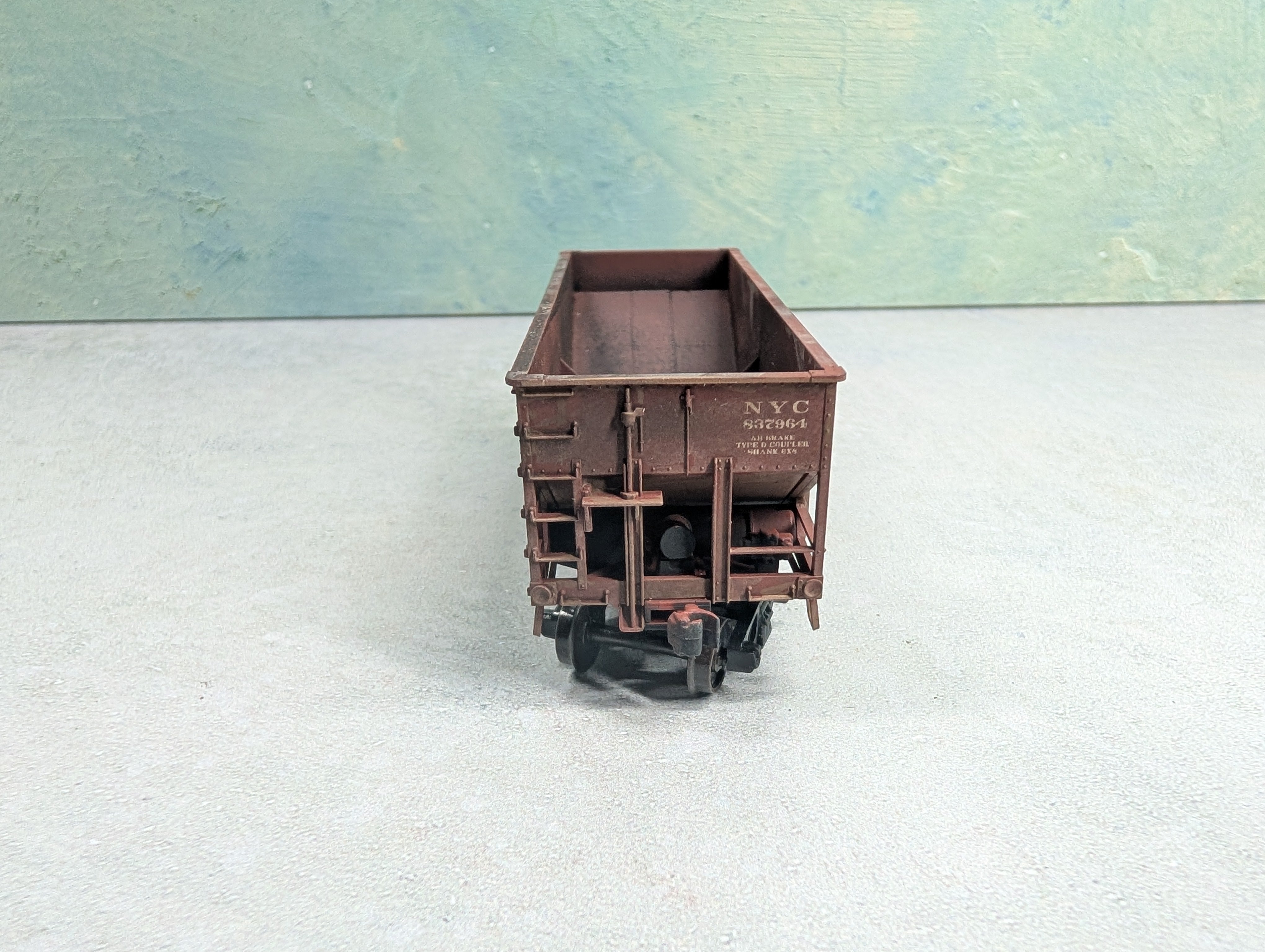 USED Accurail HO Scale 2 Bay Hopper New York Central NYC #837964 Weathered