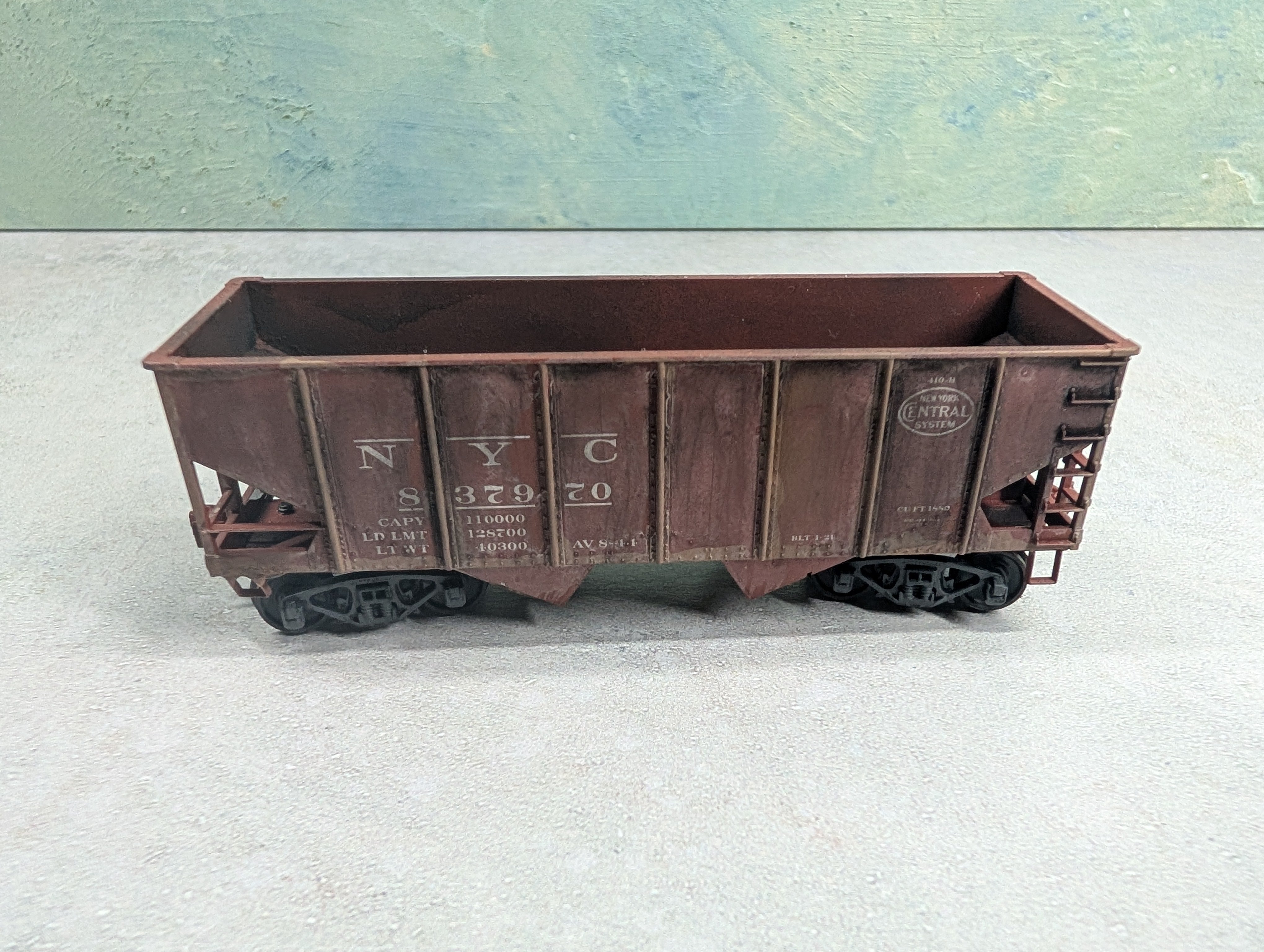 USED Accurail HO Scale 2 Bay Hopper New York Central NYC #837970 Weathered