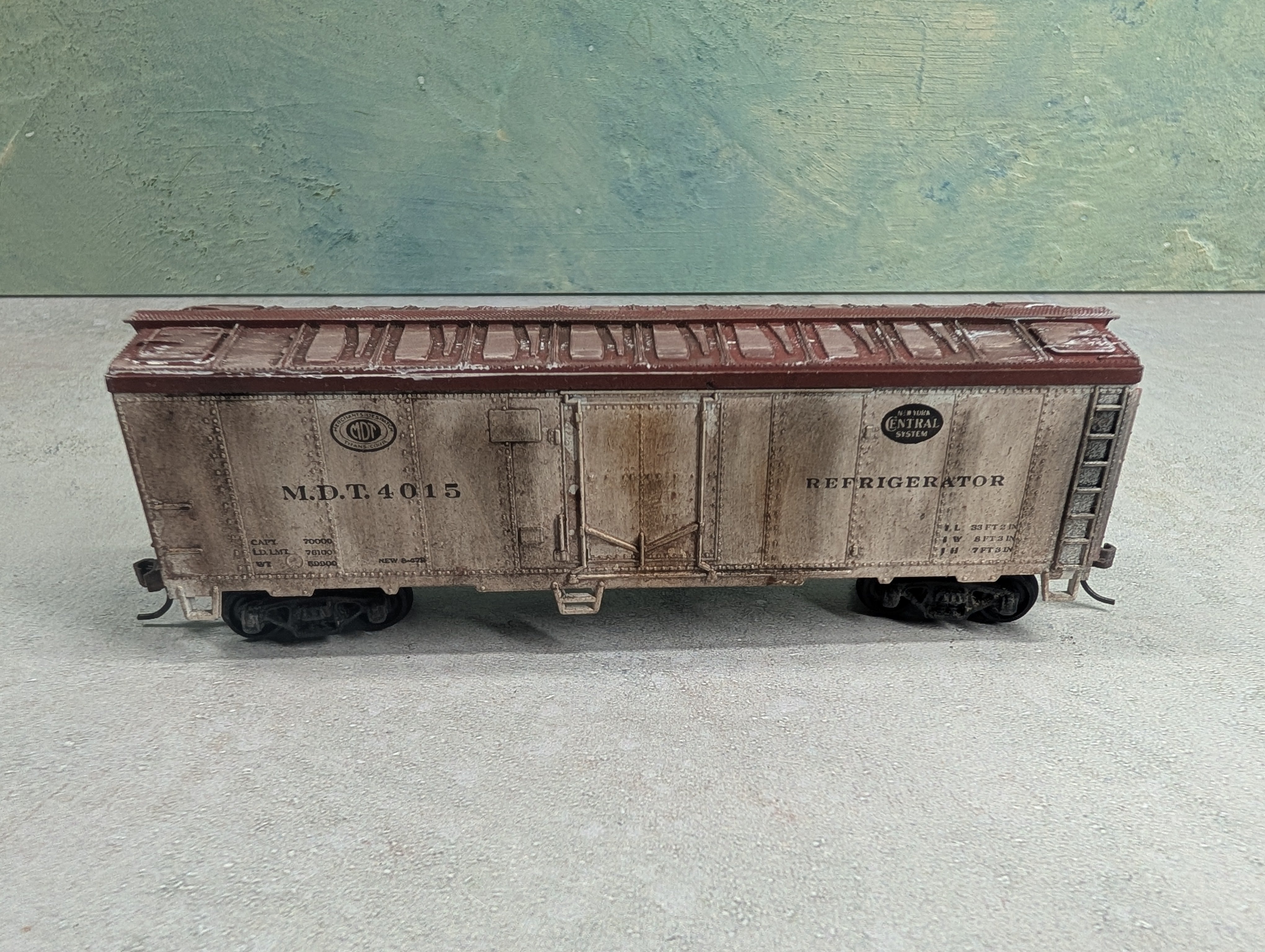 USED REVELL HO Scale 41' Steel Reefer New York Central MDT #4015 Weathered
