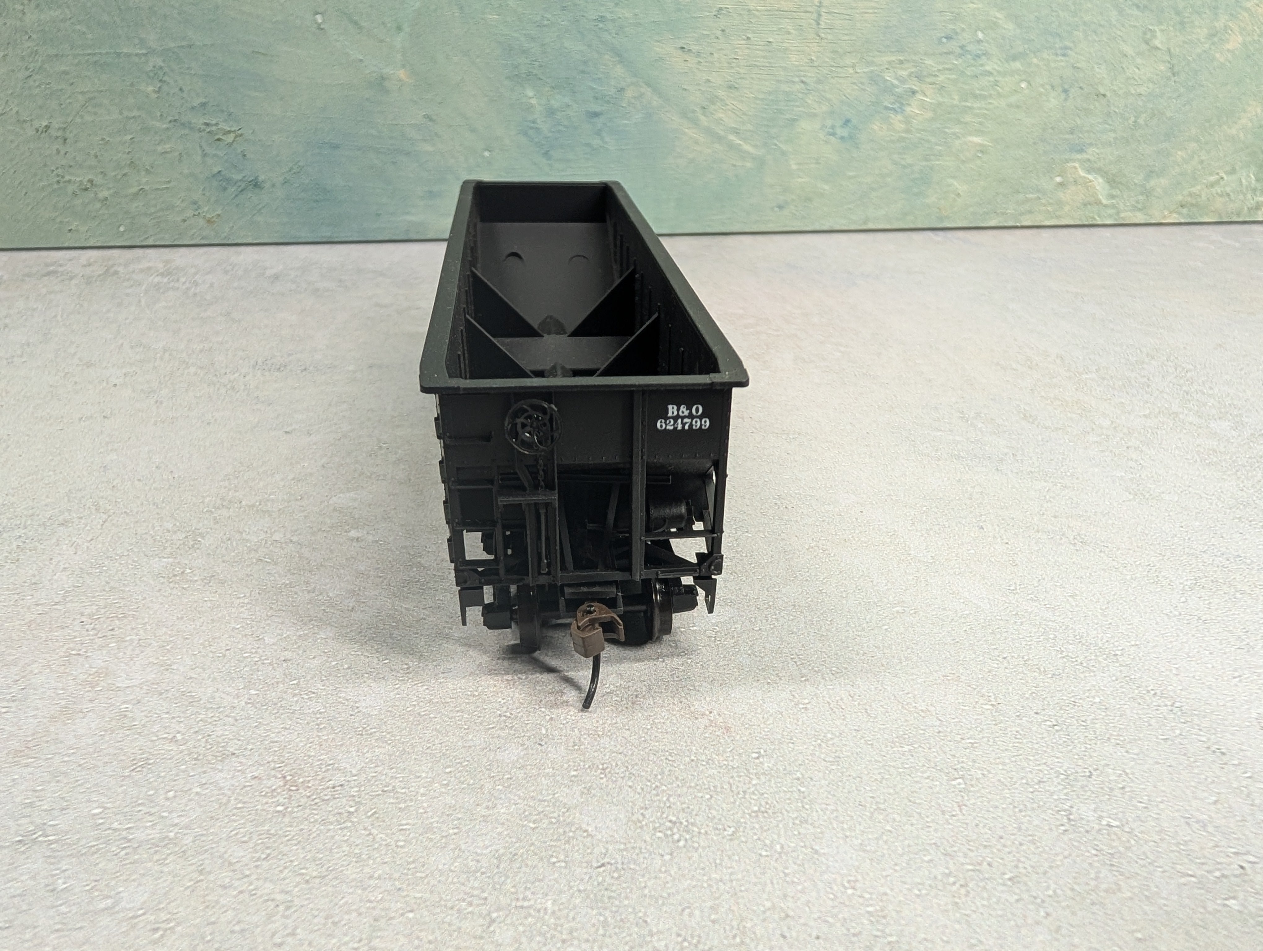 USED Accurail HO Scale 70 Ton 3 Bay Hopper Baltimore and Ohio B&O #624799
