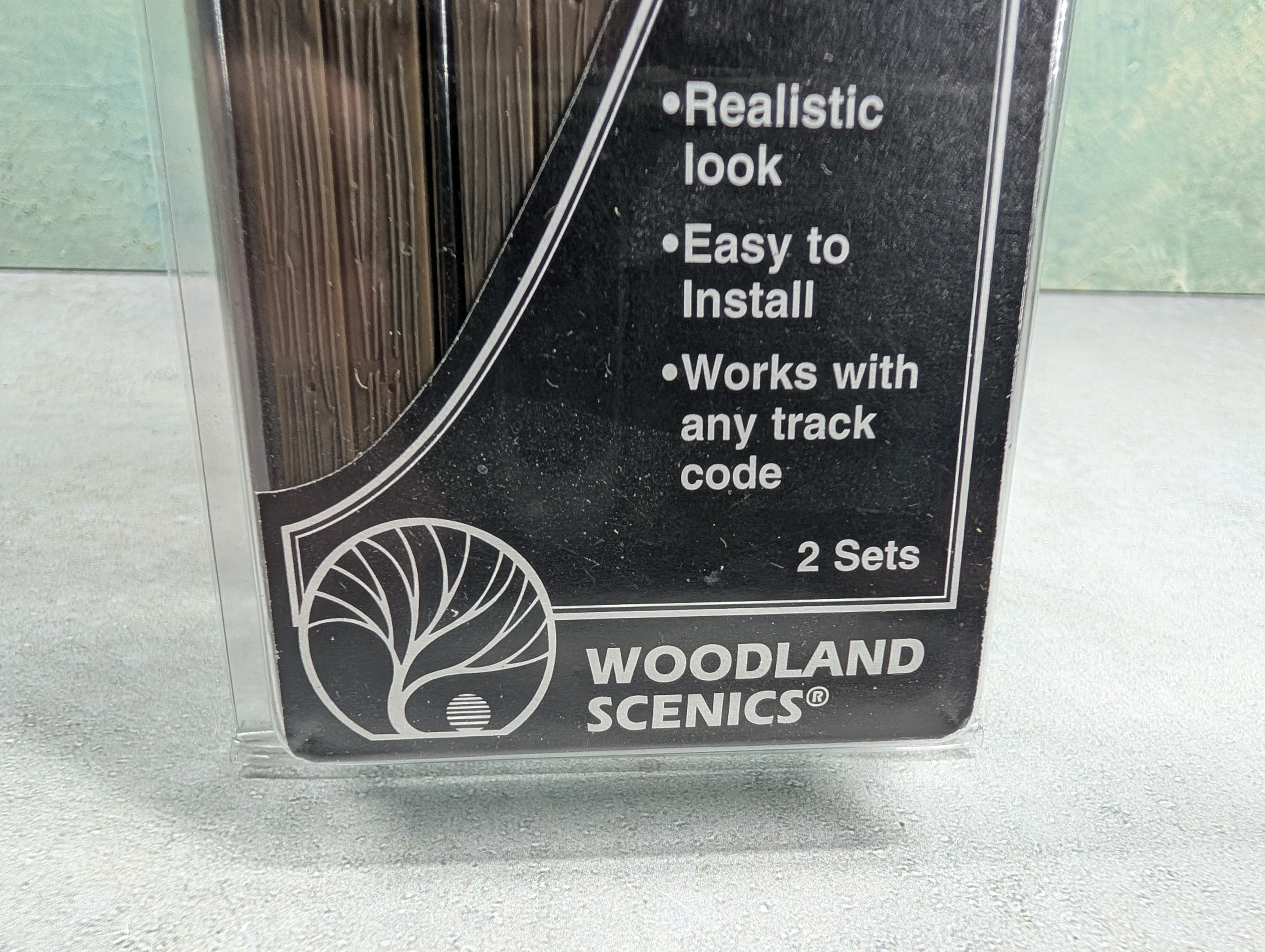 Woodland Scenics C1145 O Wood Plank Grade Crossings (2 sets)