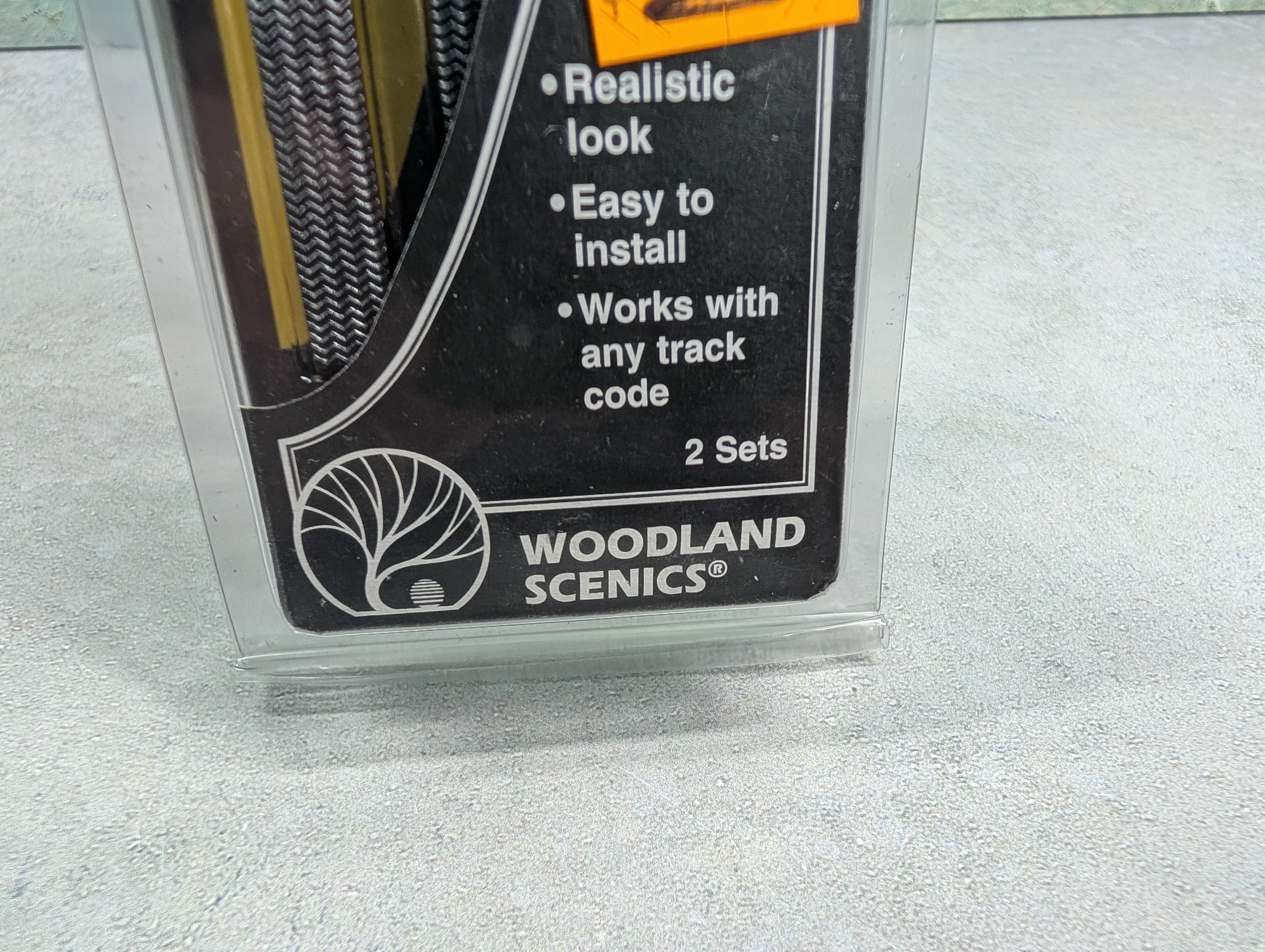 Woodland Scenics C1148 HO Scale Steel Plate Grade Crossings (2 sets)