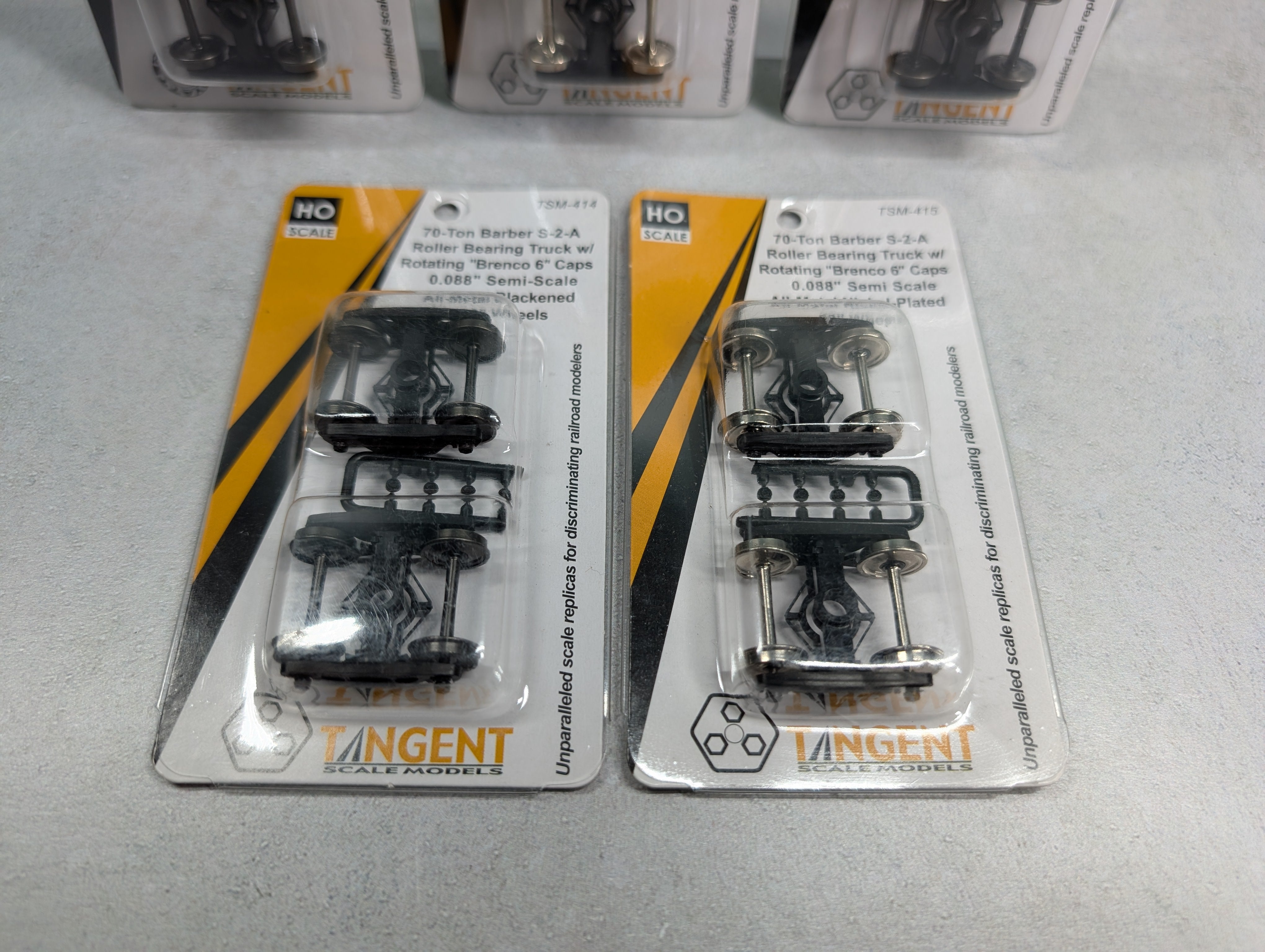 Tangent HO Scale Lot of 70 Ton Roller Bearing Trucks (5 pcs)