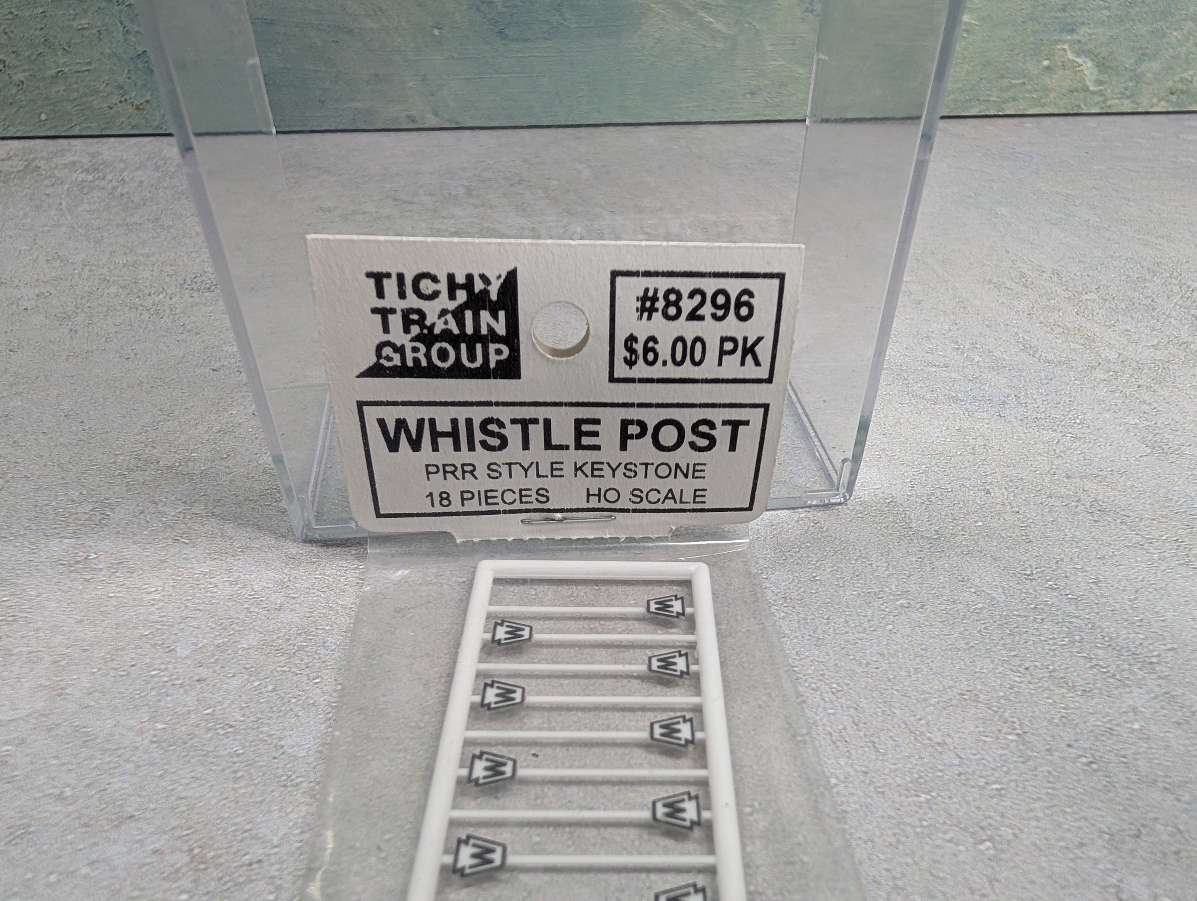Tichy Train Group 8296 HO Scale Whistle Post PRR Style Keystone Posts (18 pcs)