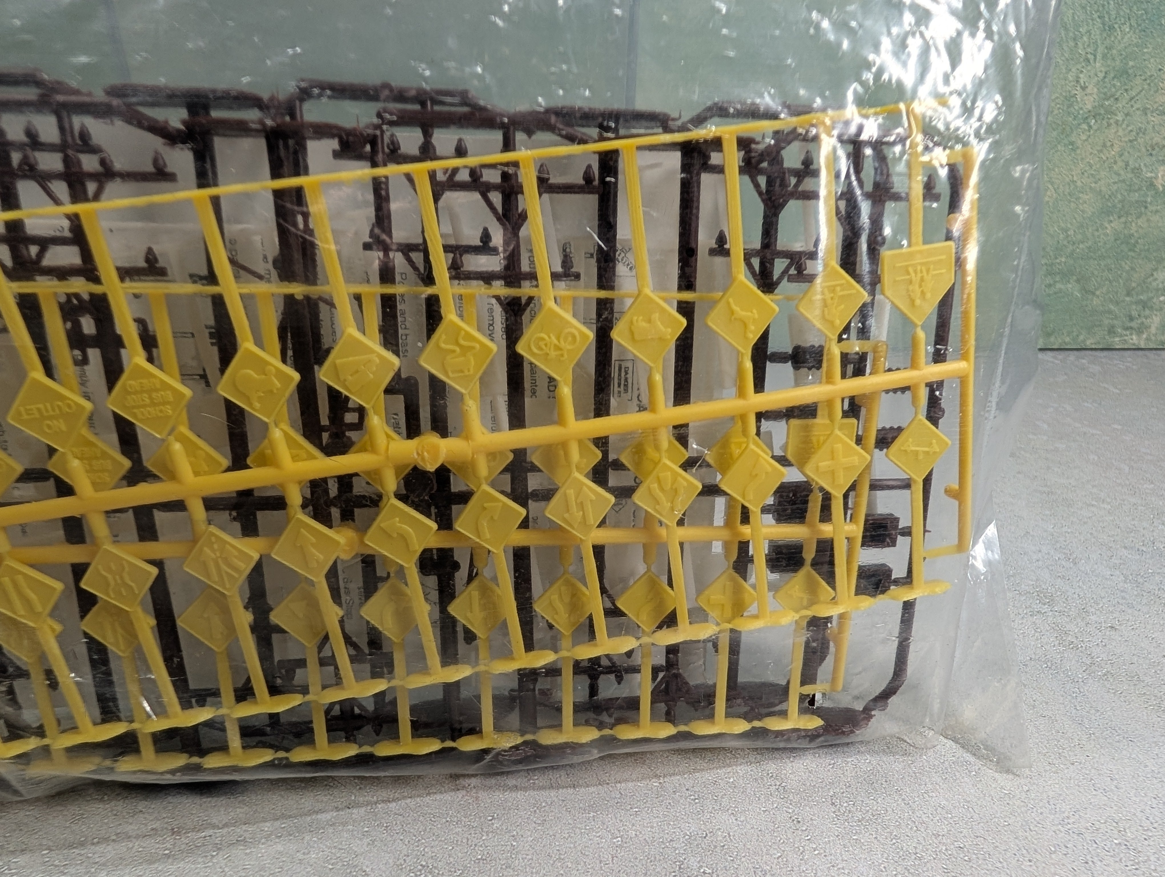 HO Scale Railroad Signs, Street Signs & Telephone Poles