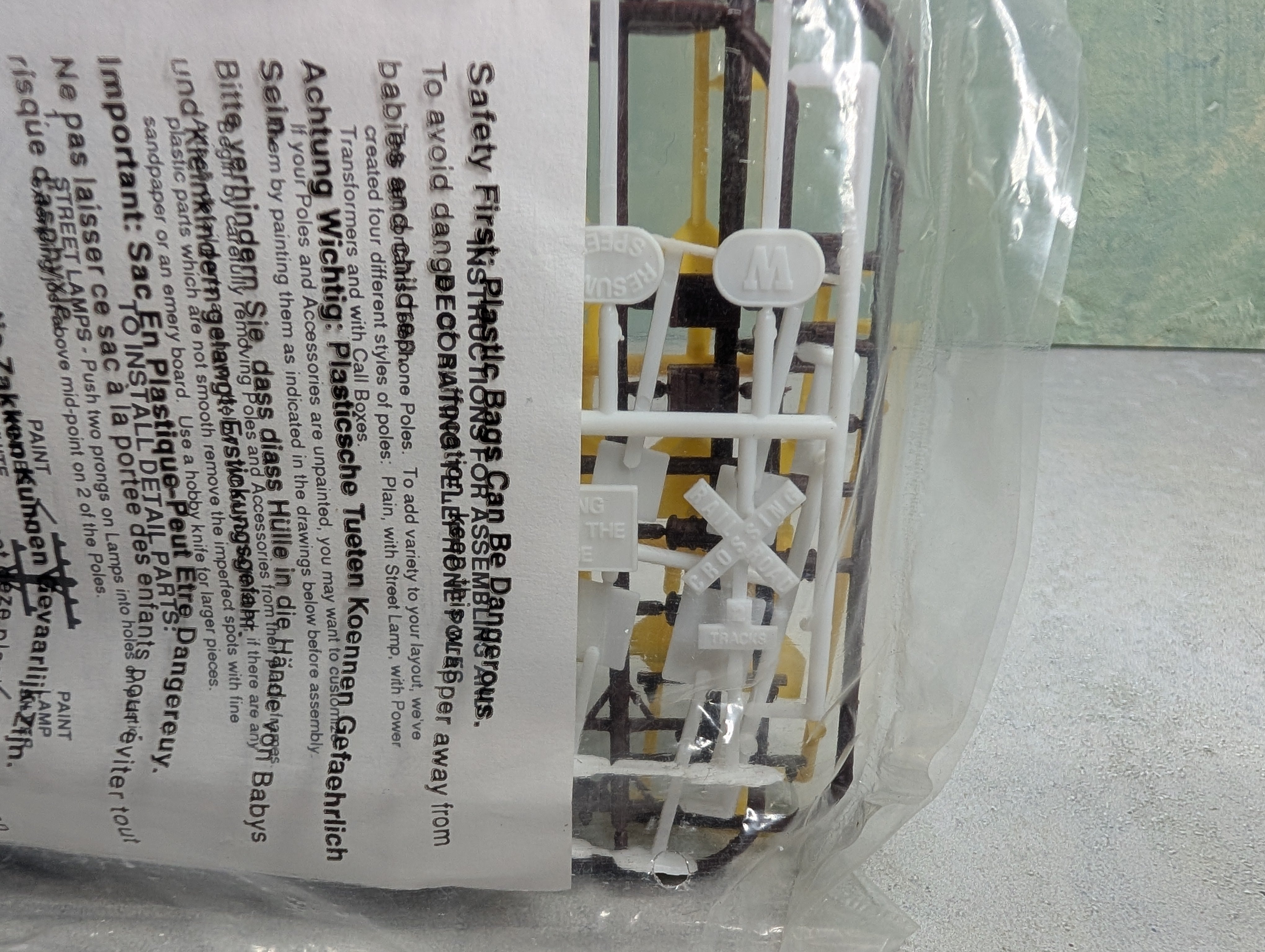 HO Scale Railroad Signs, Street Signs & Telephone Poles