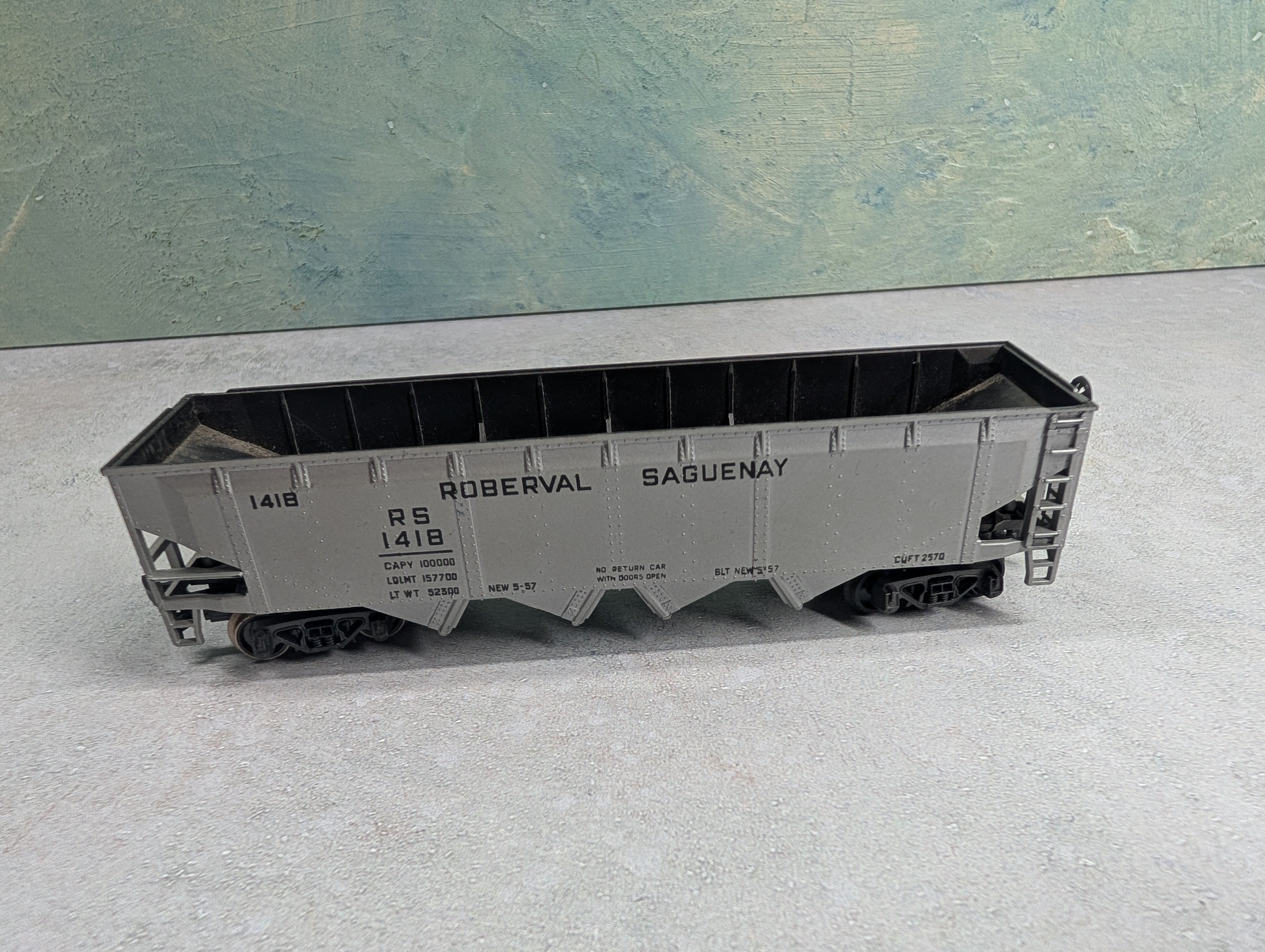 USED Rivarossi HO Scale Open Hopper Roberval and Saguenay RS #1418