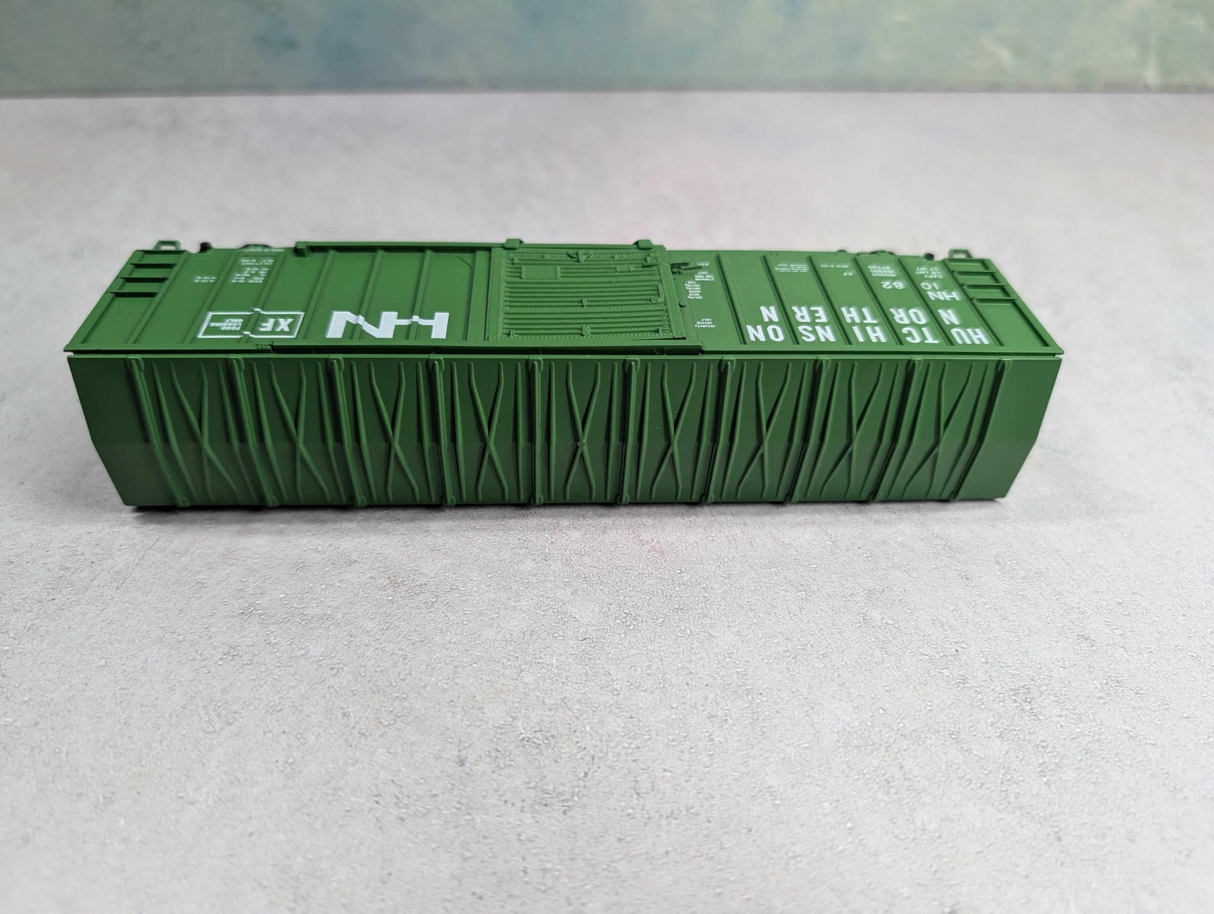 USED Athearn HO Scale 50' Railbox Box Car Hutchinson Northern HN #1082 Bev-Bel
