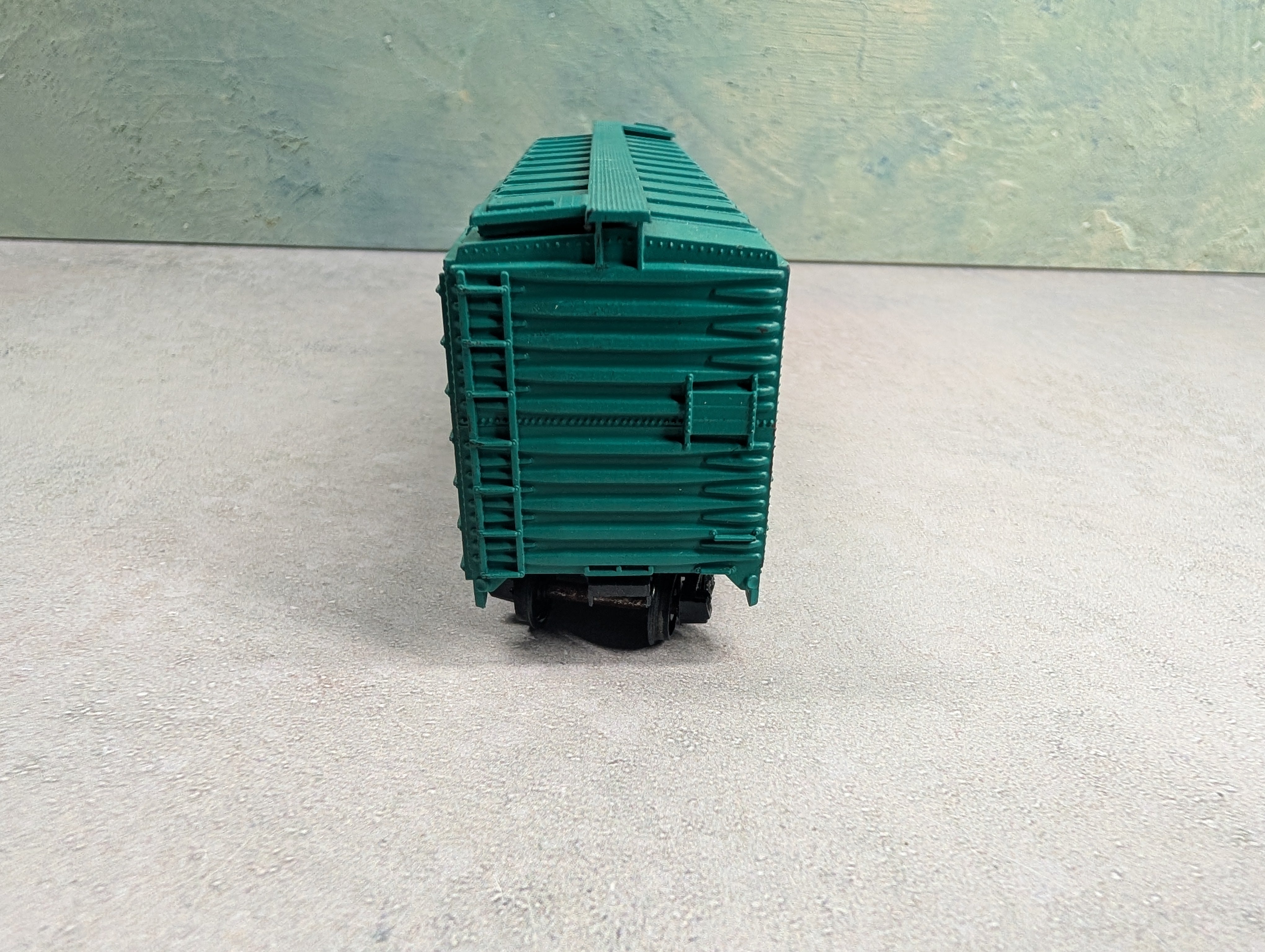 USED Athearn HO Scale 40' Box Car Penn Central PC #77040