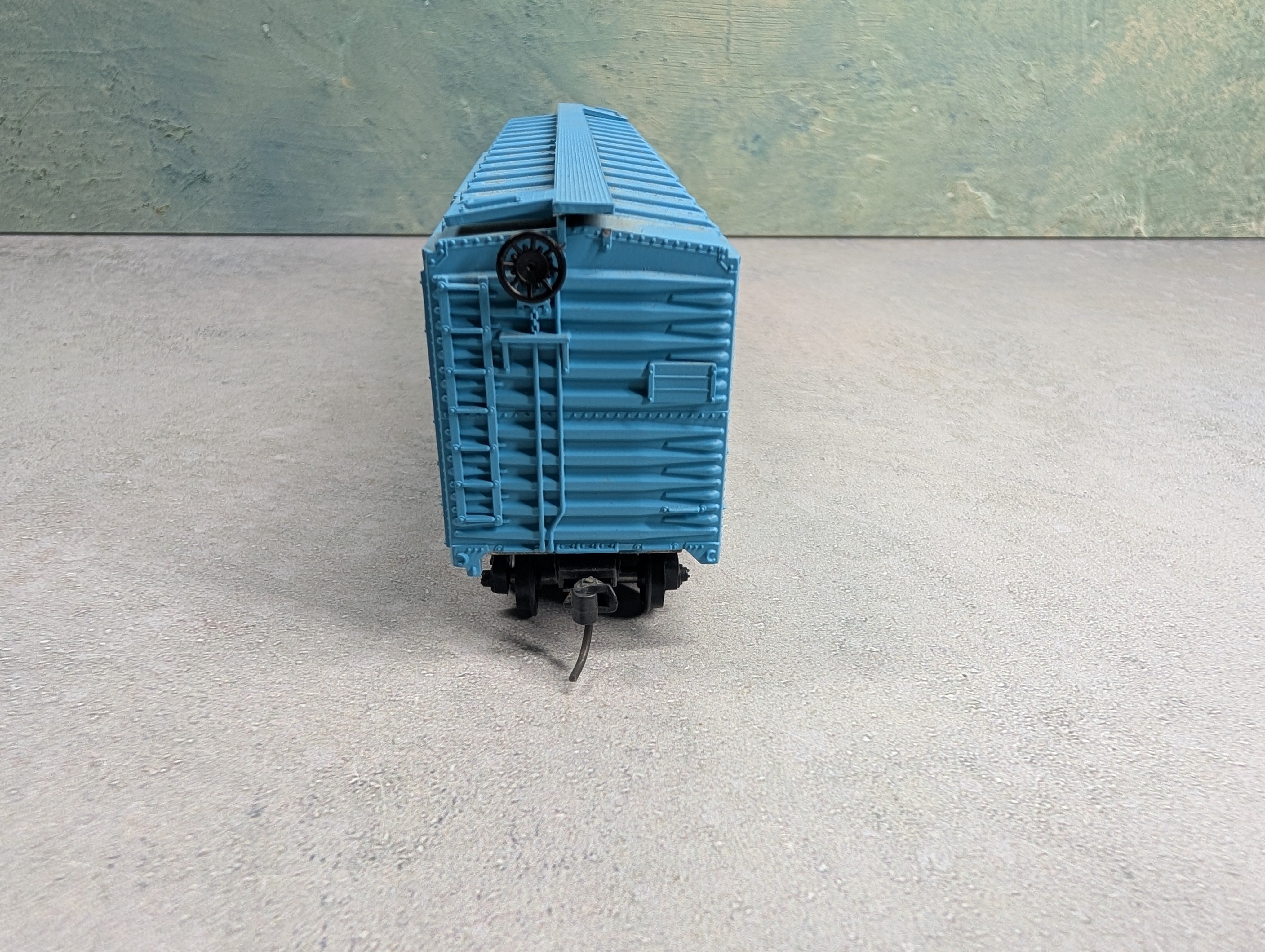 USED Athearn HO Scale 50' SD Box Car American Colloid VOLX #101